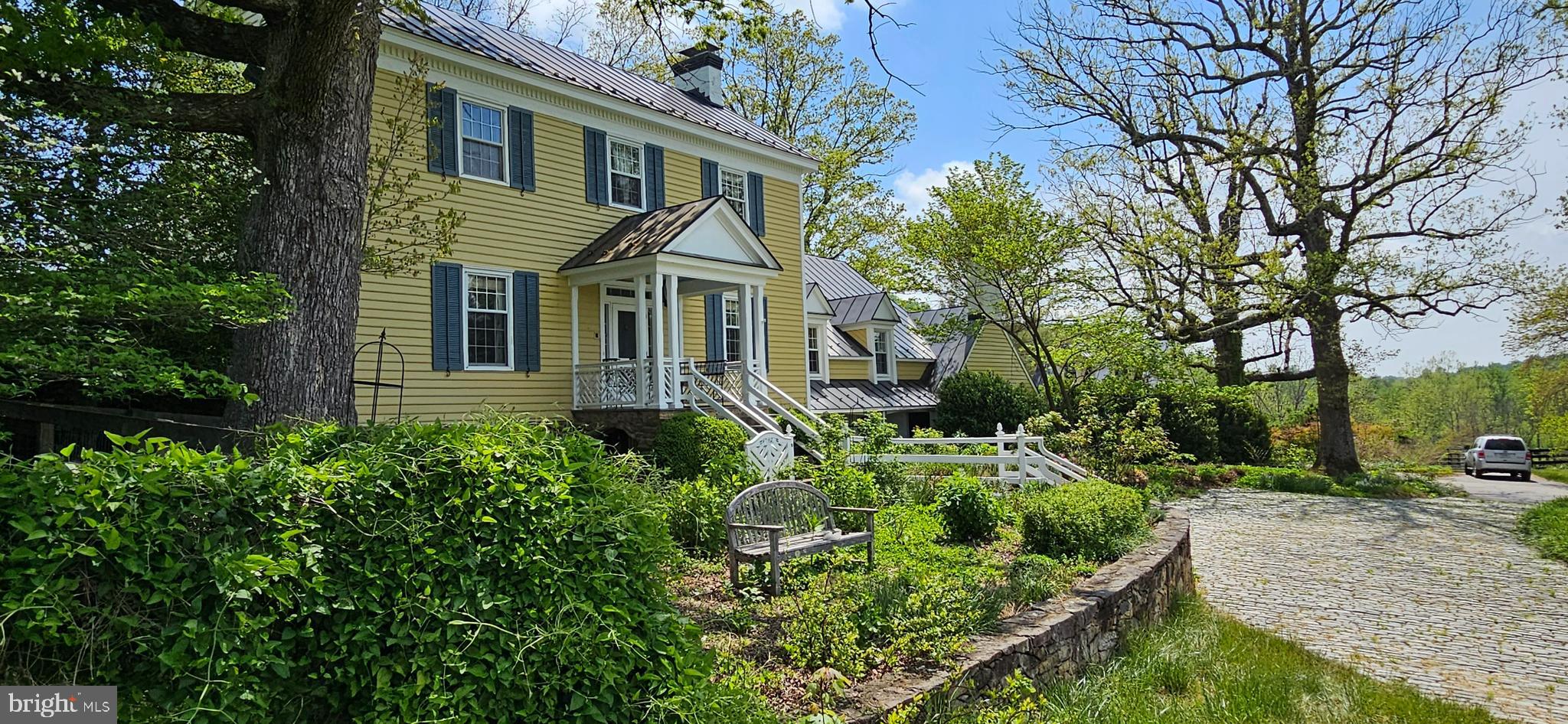 WOODVILLE - Residential