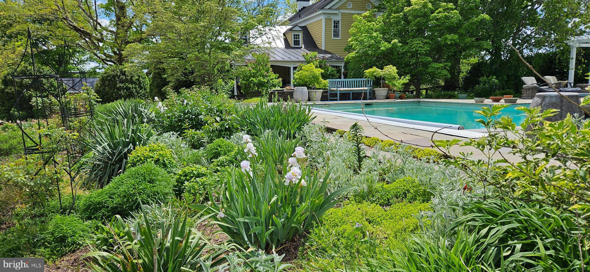 WOODVILLE - Residential