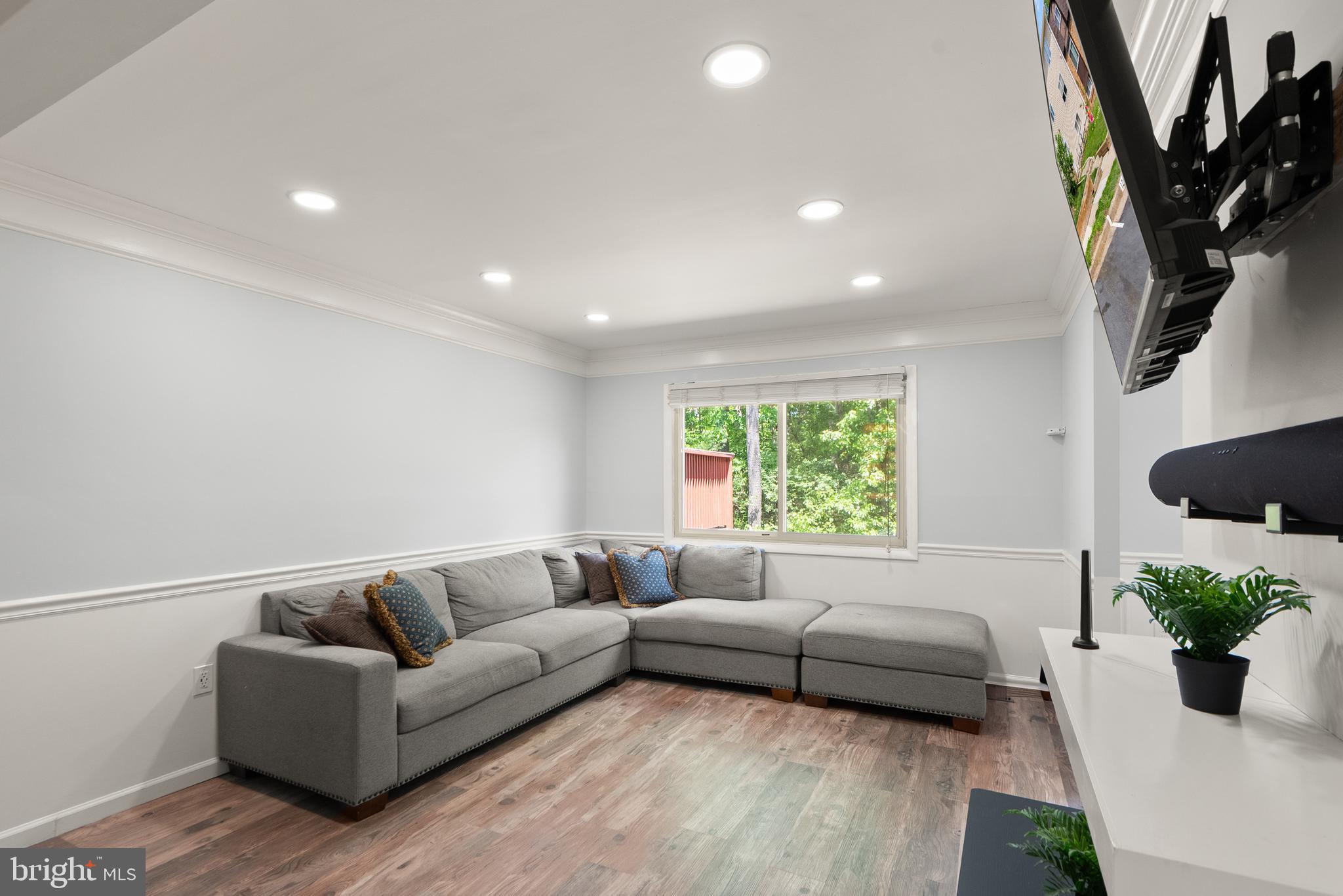 LAKE RIDGE - Residential