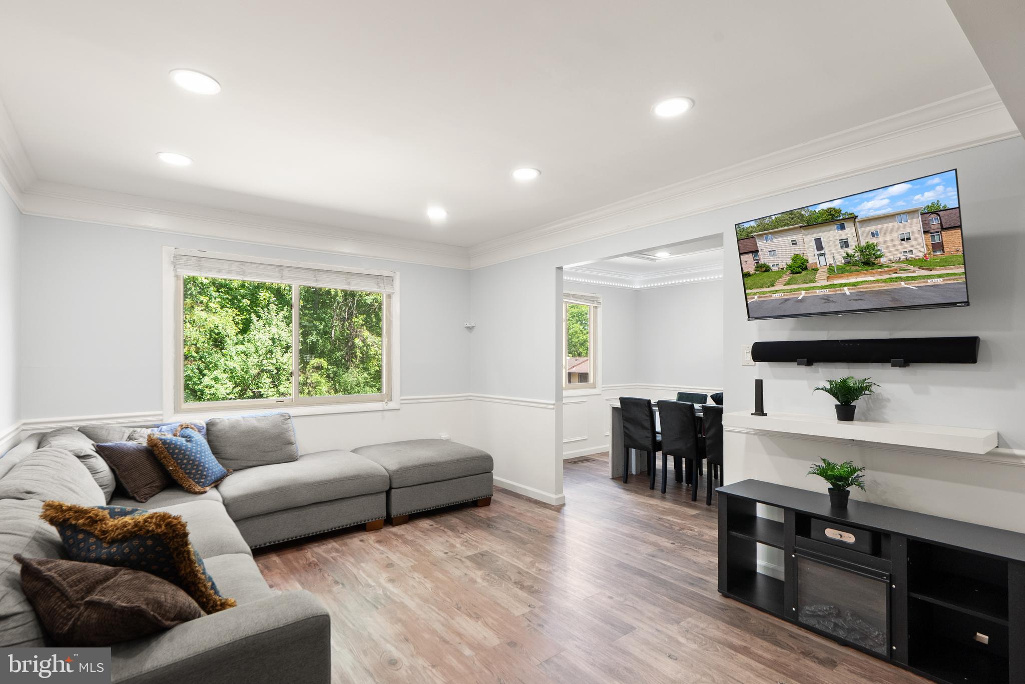 LAKE RIDGE - Residential