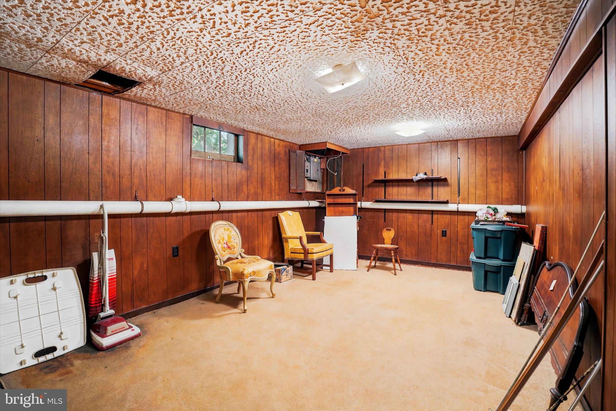 HIGH MEADOW - Residential