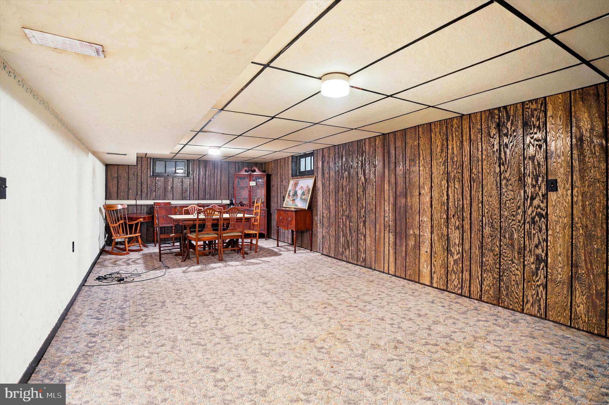 HIGH MEADOW - Residential