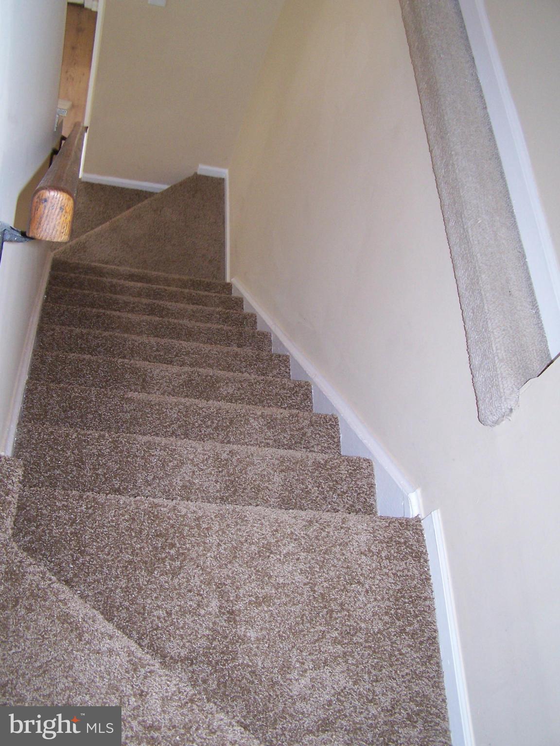 CAMBRIDGE SQUARE - Residential Lease