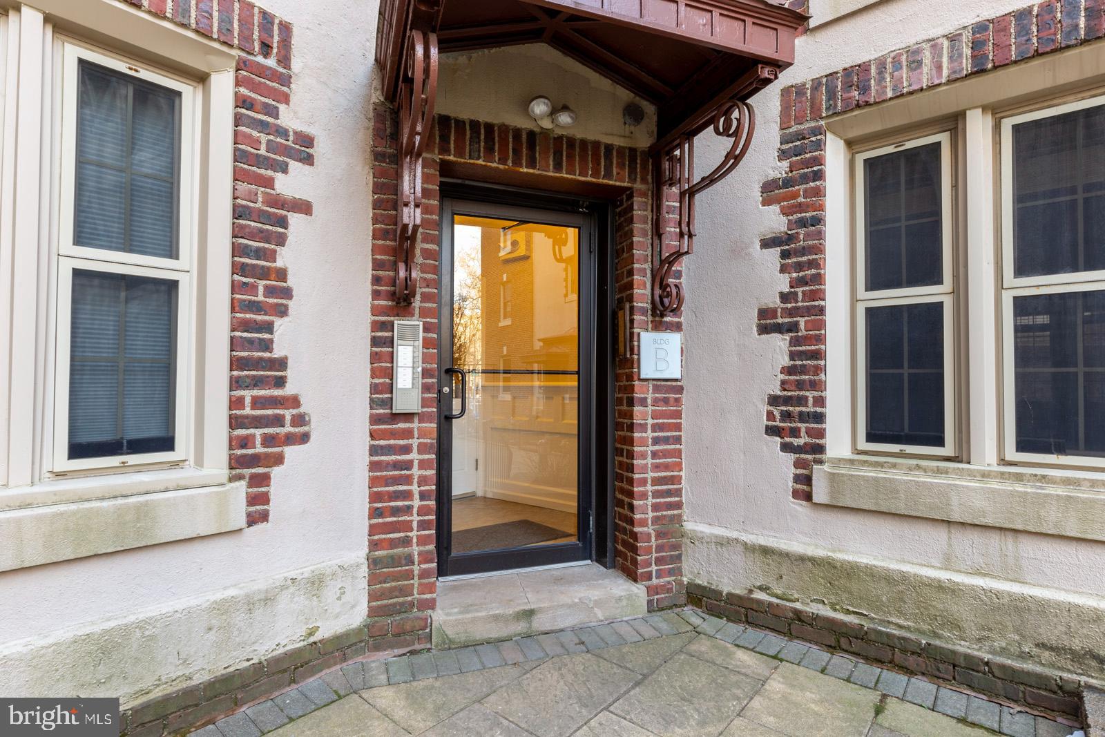 SPRUCE HILL - Residential Lease