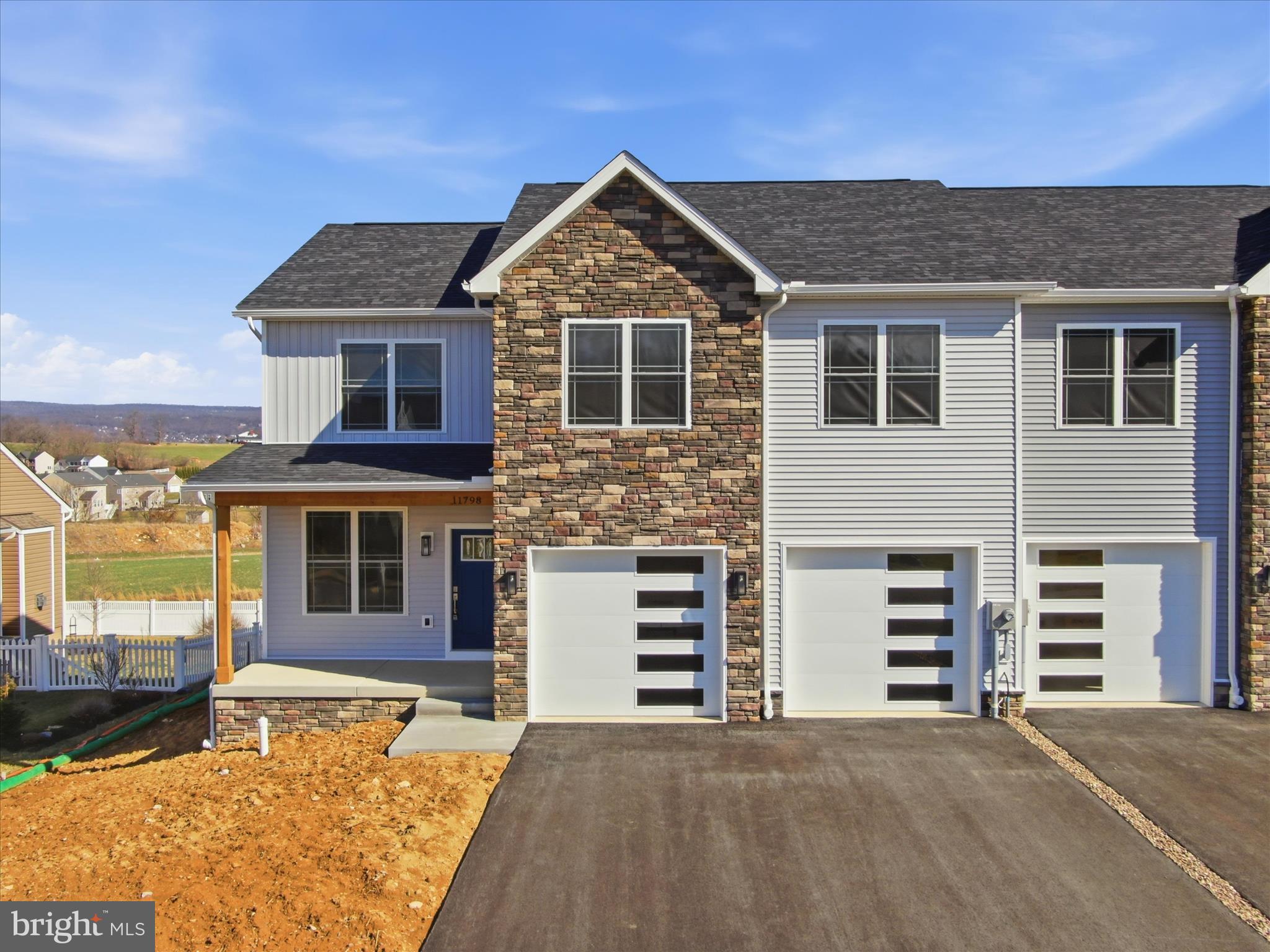 SPRING VALLEY - Residential