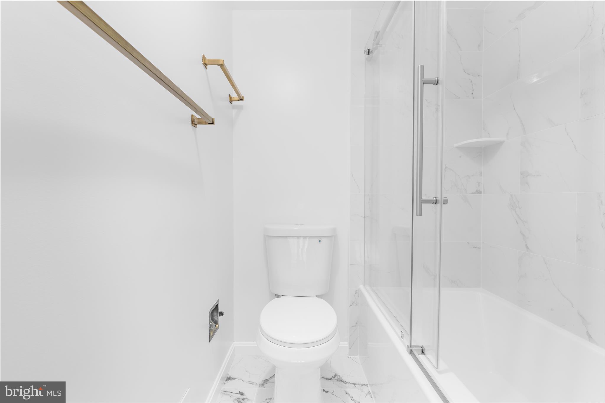QUEEN ANNE ACRES - Residential