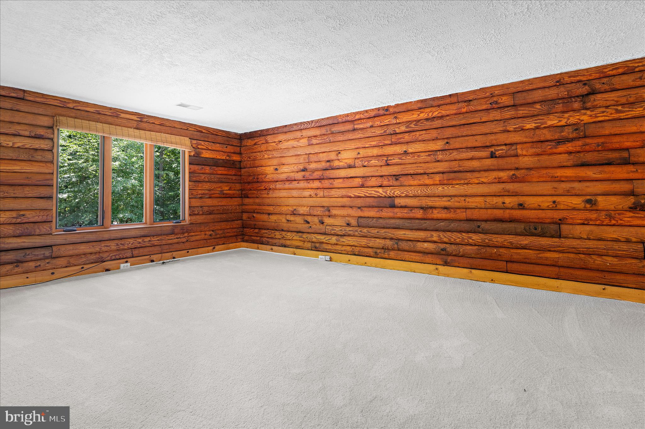 QUEEN ANNE ACRES - Residential