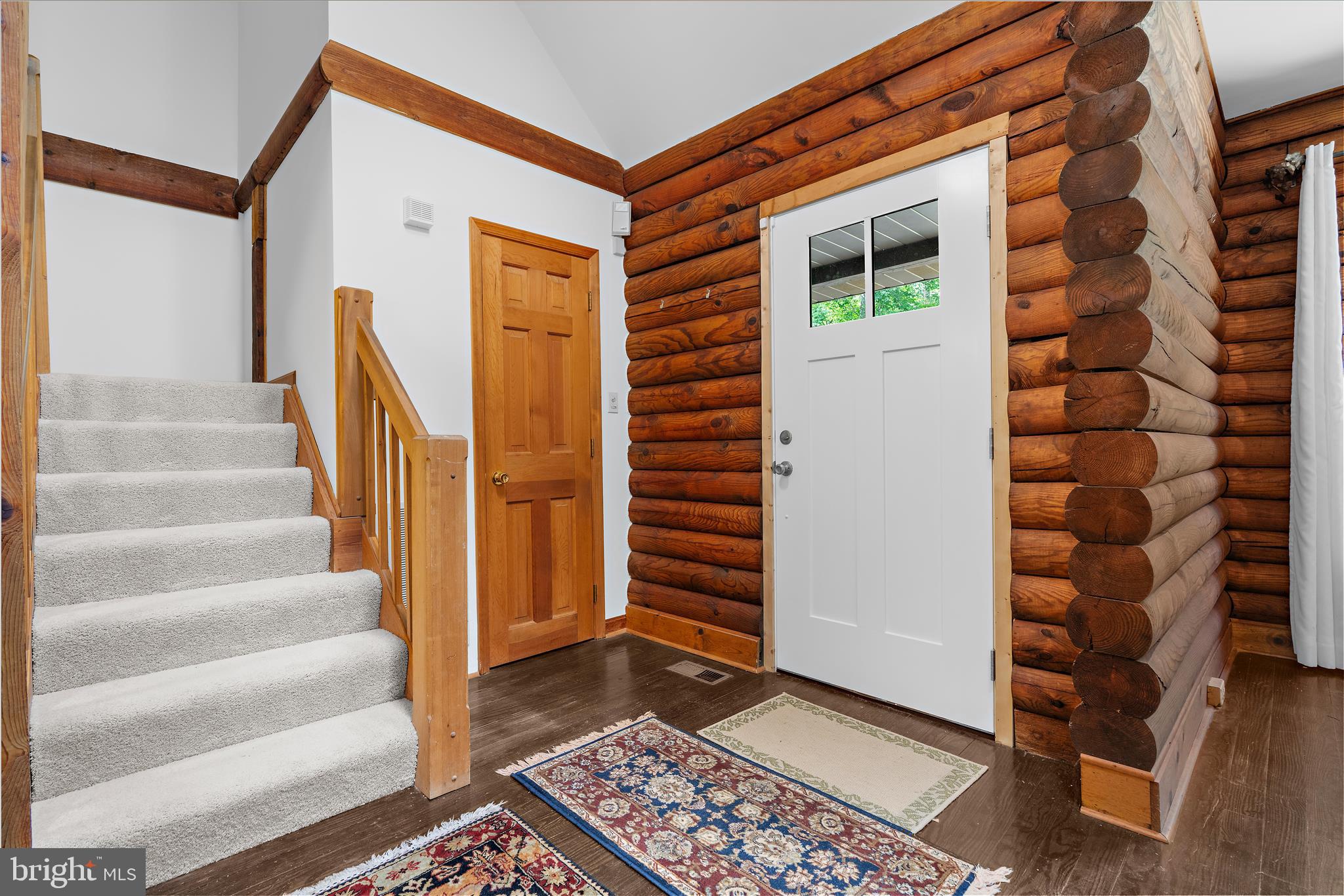 QUEEN ANNE ACRES - Residential
