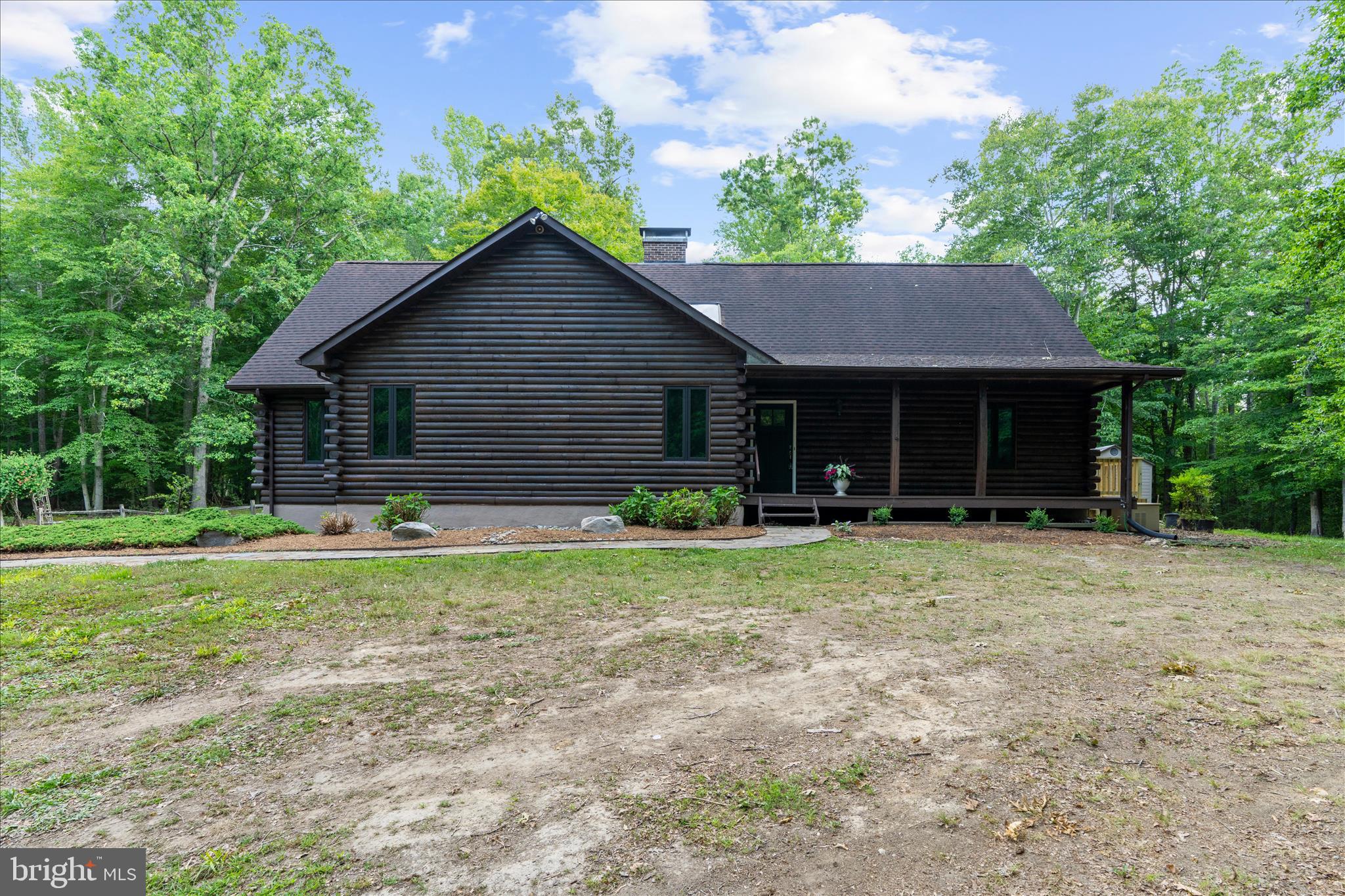 QUEEN ANNE ACRES - Residential