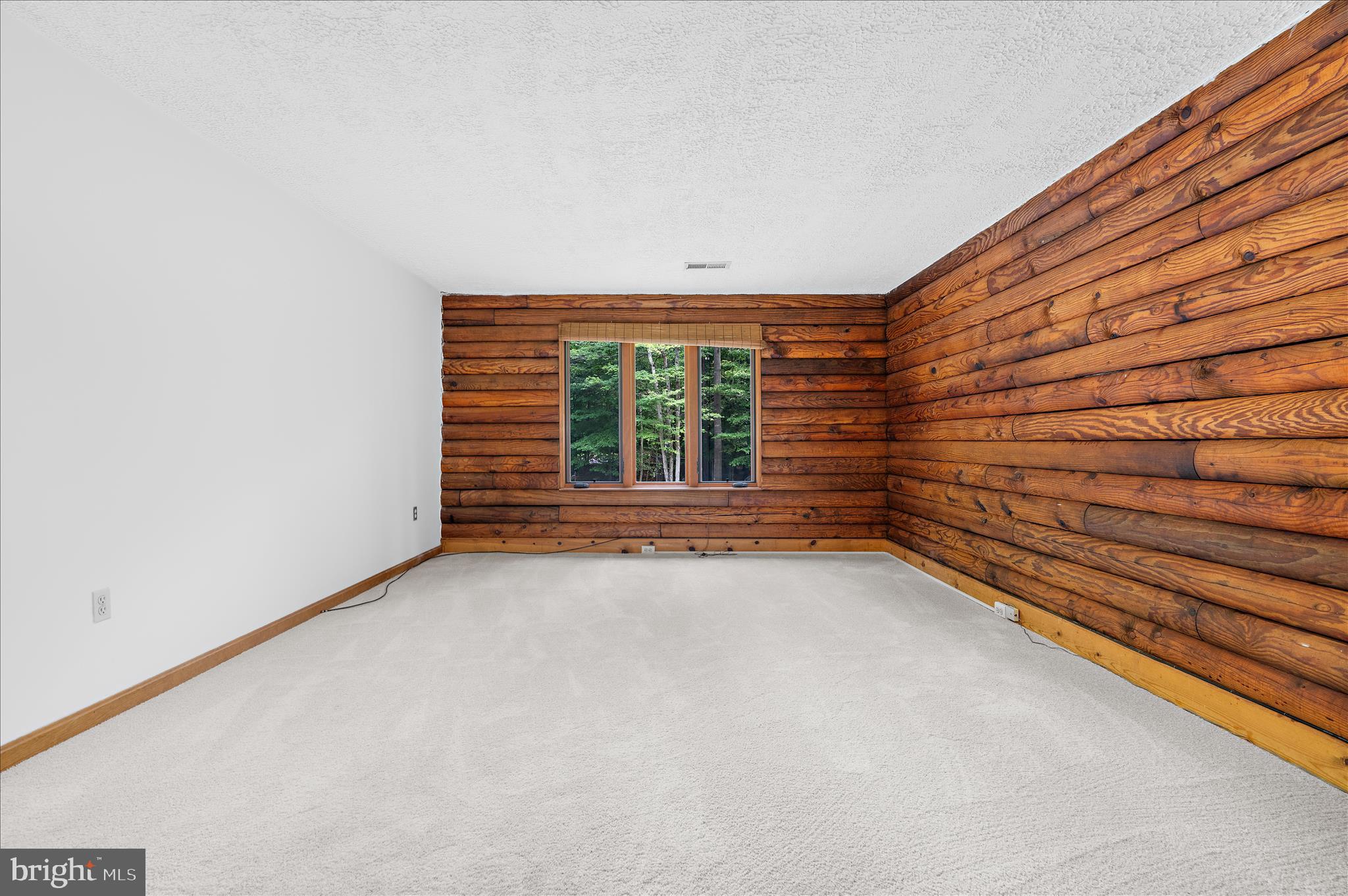 QUEEN ANNE ACRES - Residential