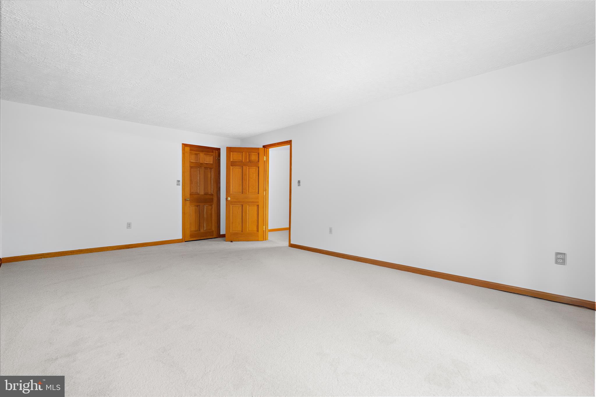 QUEEN ANNE ACRES - Residential
