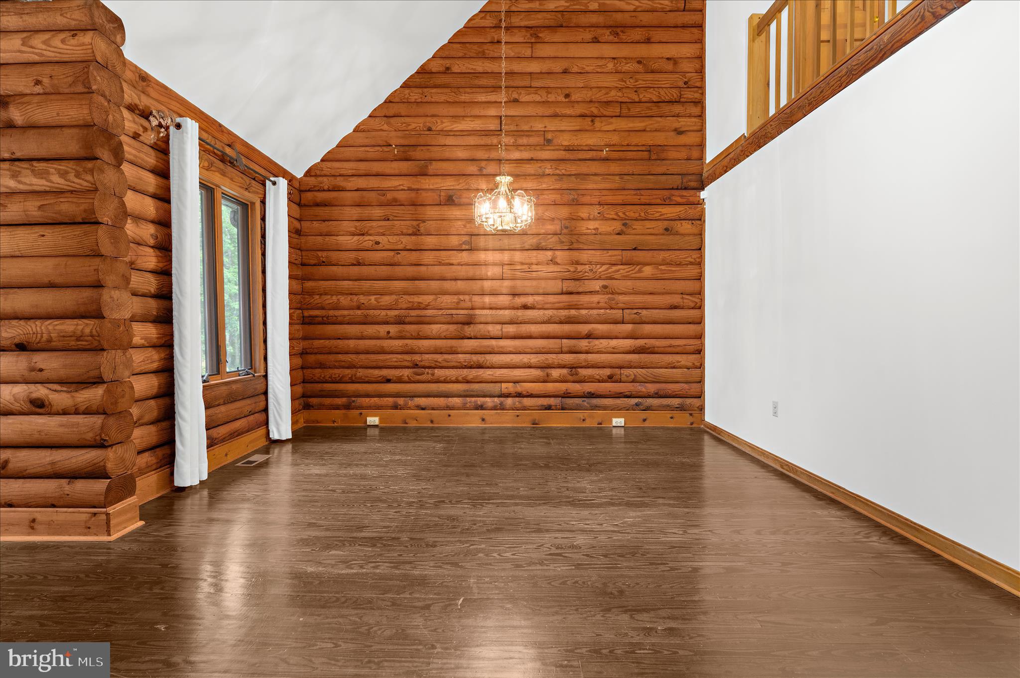 QUEEN ANNE ACRES - Residential