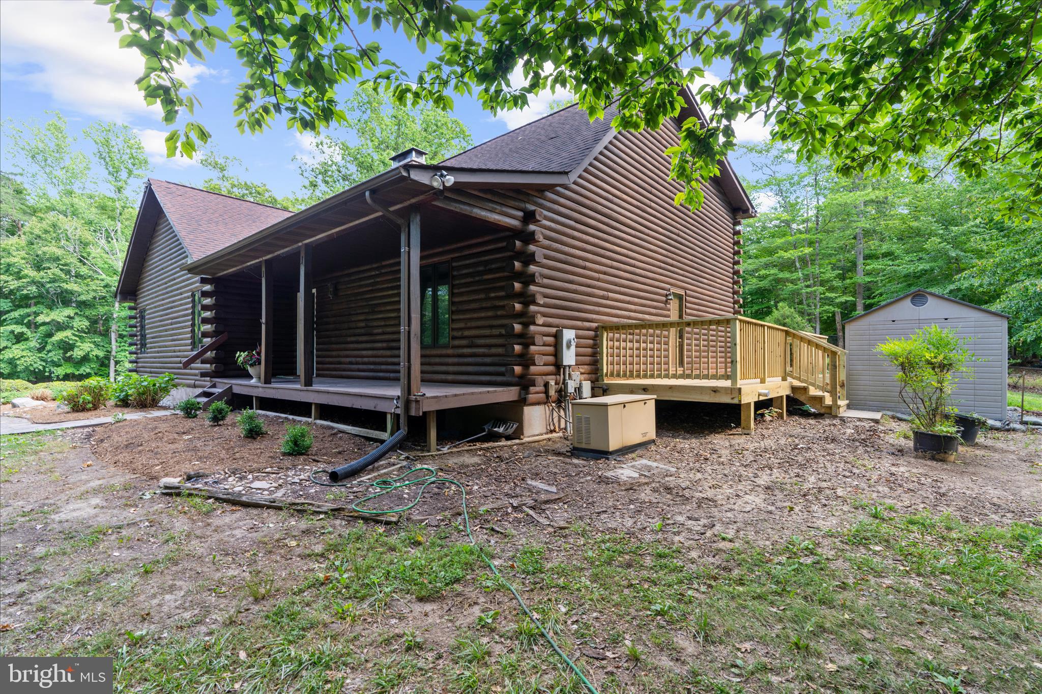 QUEEN ANNE ACRES - Residential