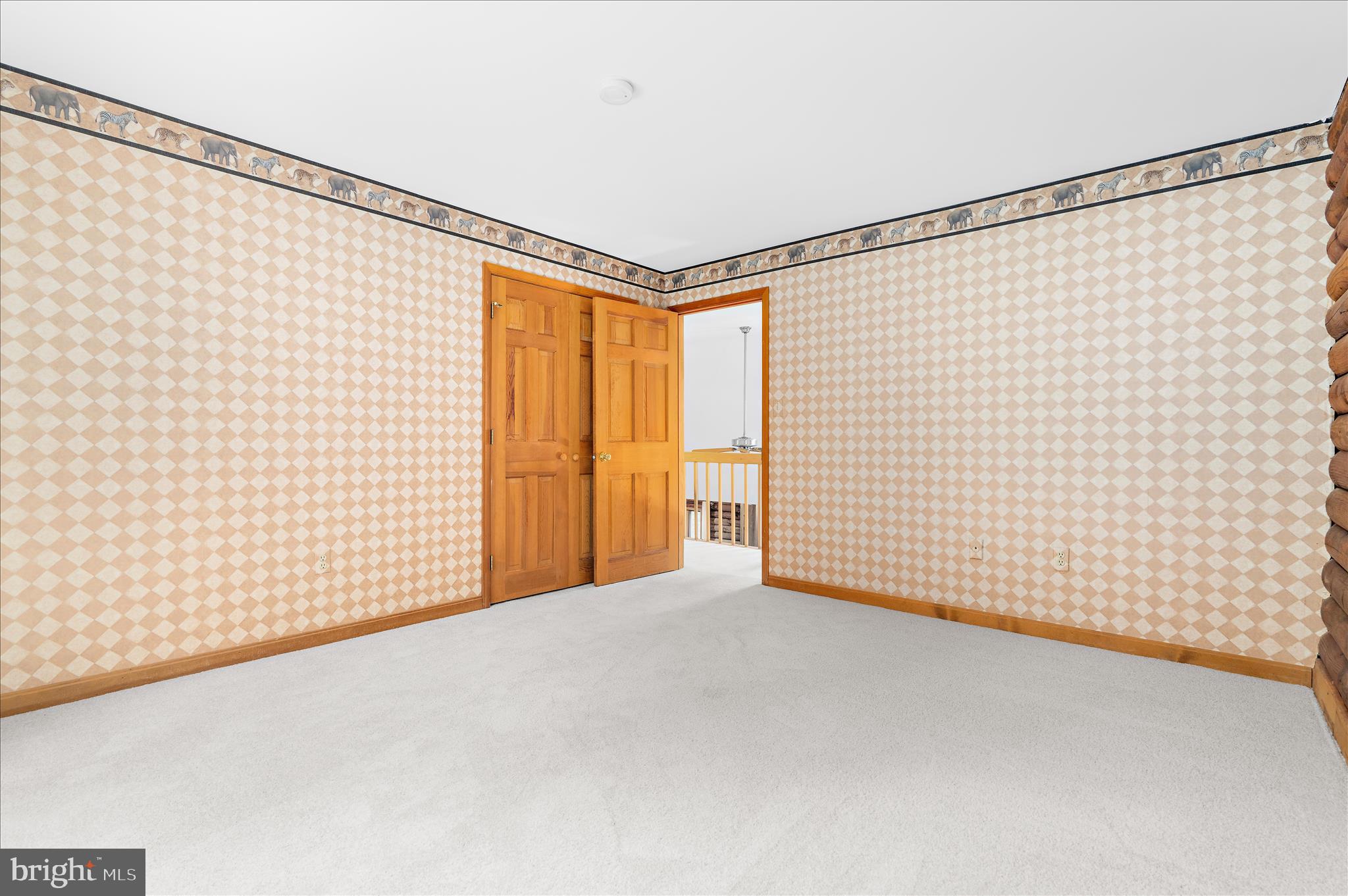 QUEEN ANNE ACRES - Residential