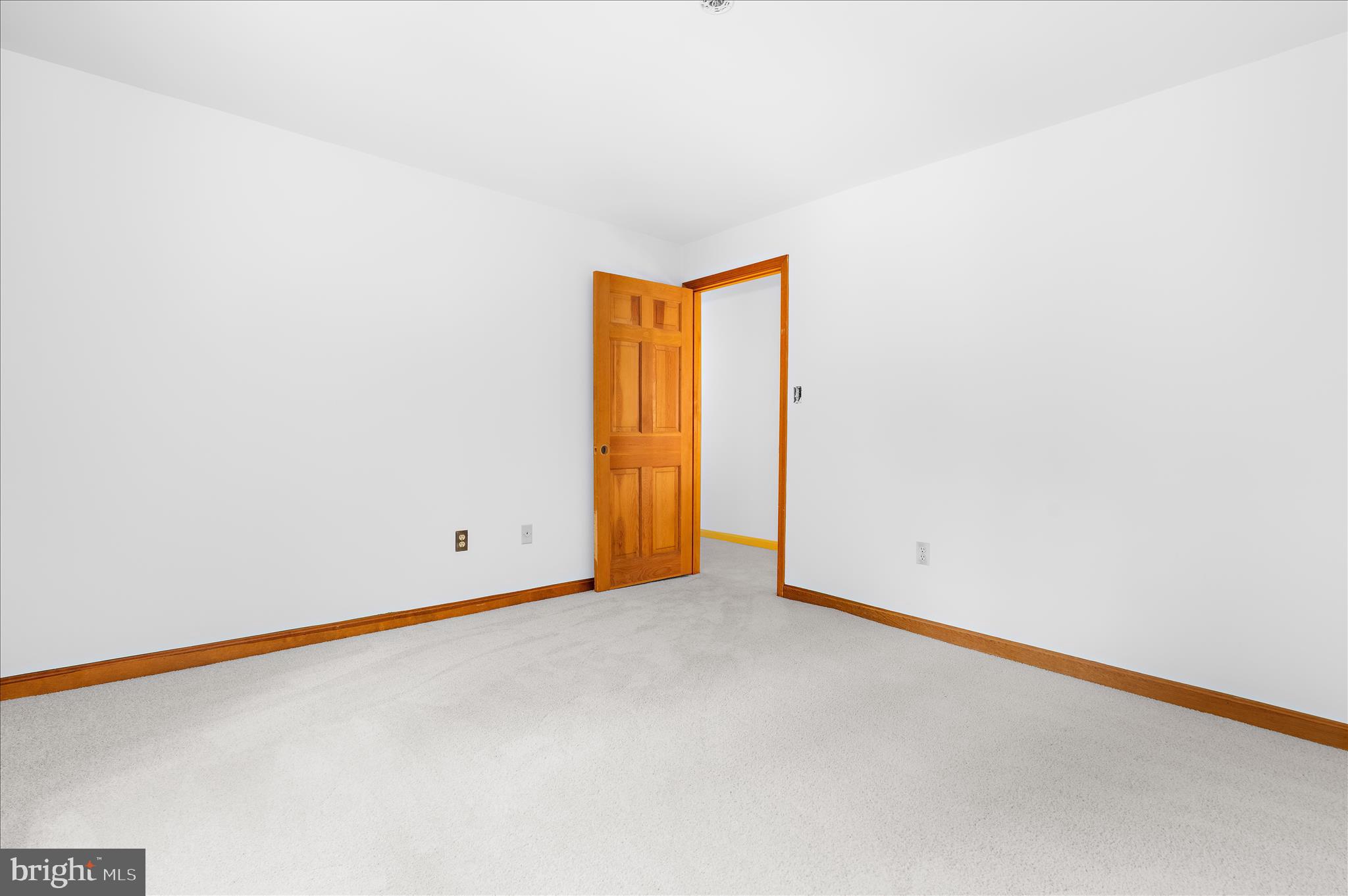 QUEEN ANNE ACRES - Residential