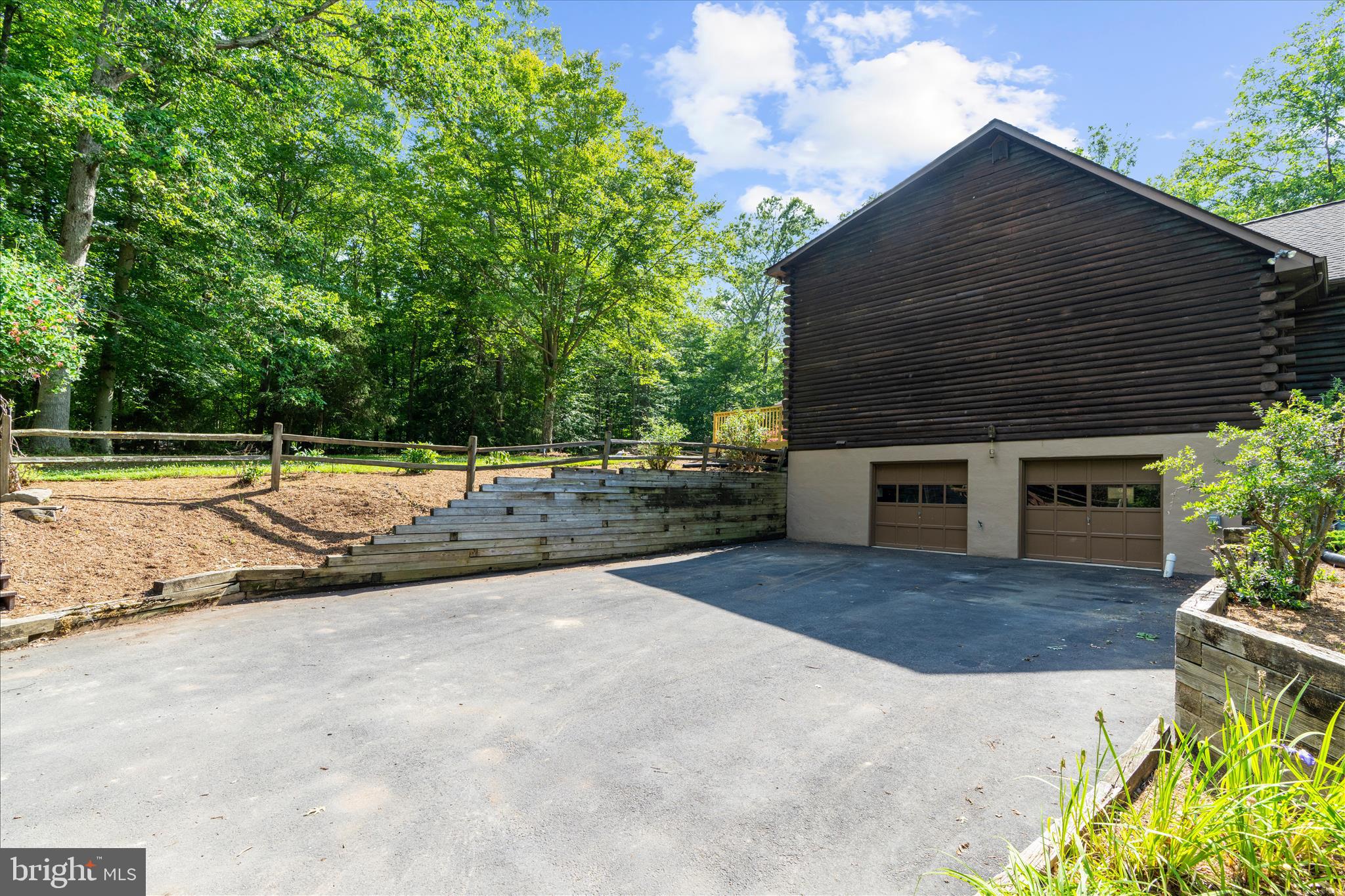 QUEEN ANNE ACRES - Residential