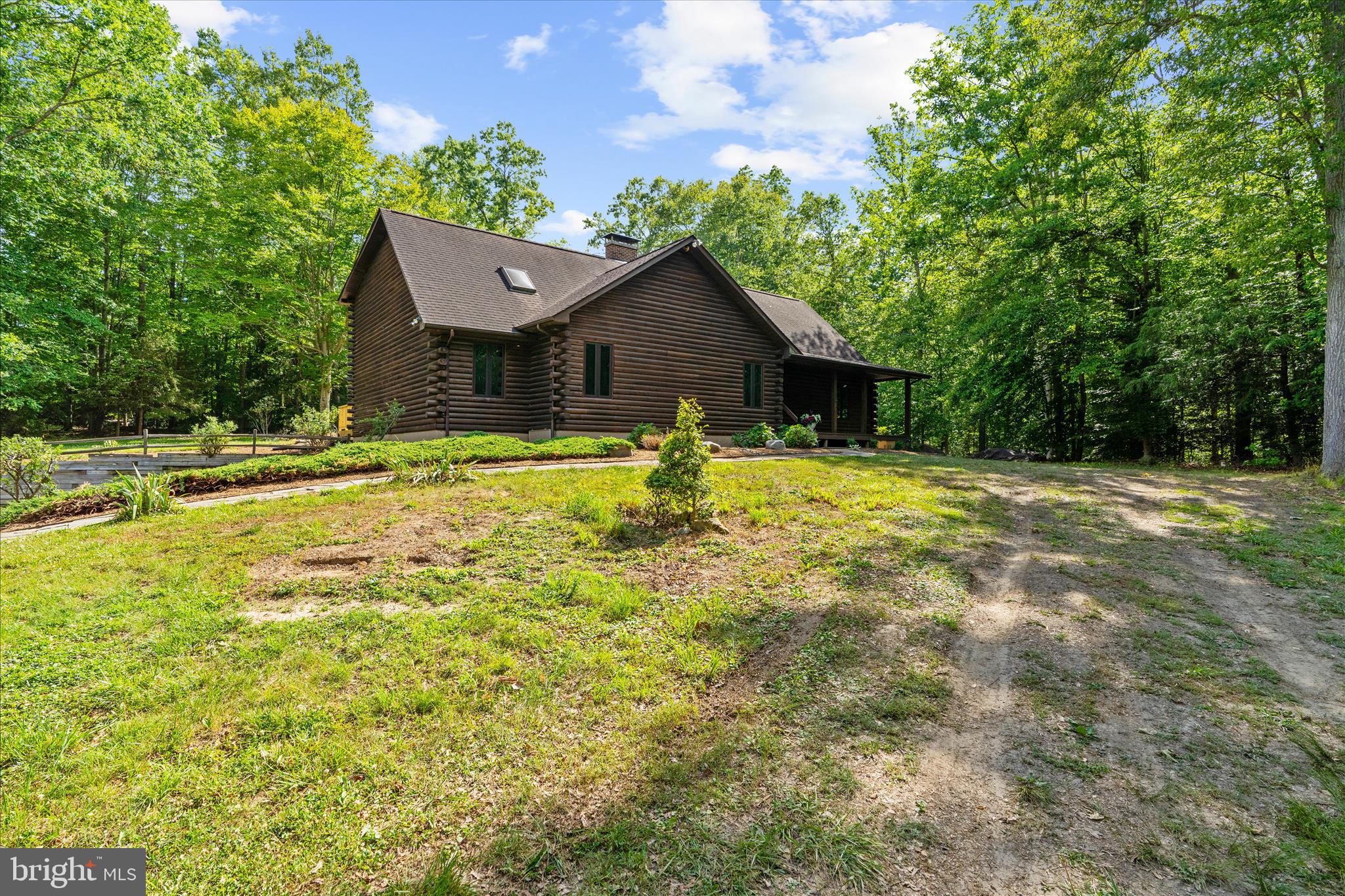 QUEEN ANNE ACRES - Residential