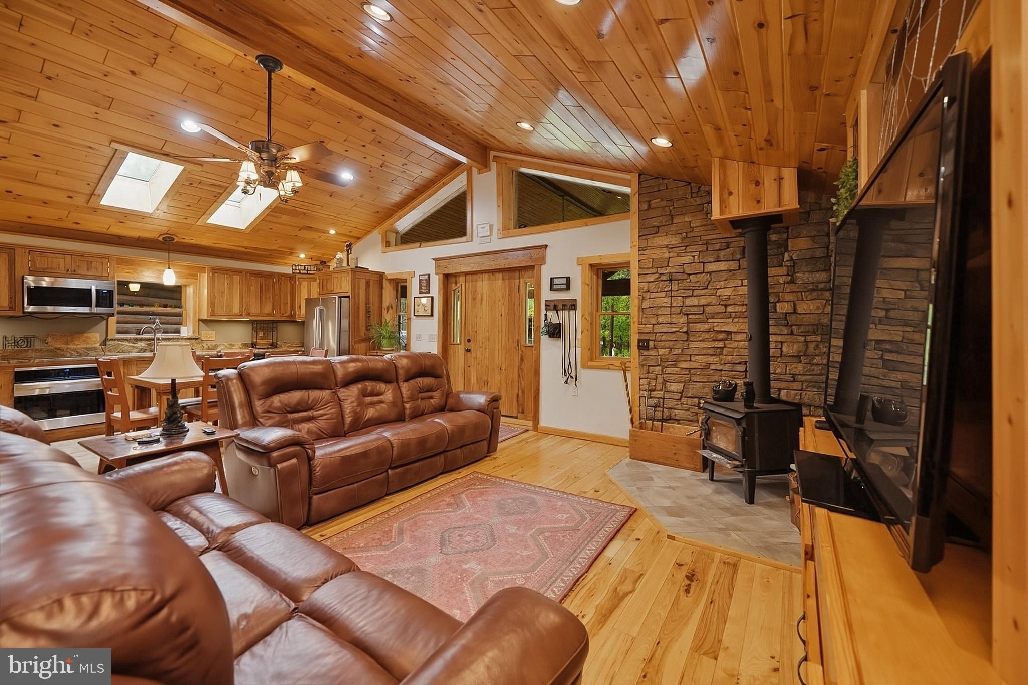 HARVEYS PENINSULA - Residential