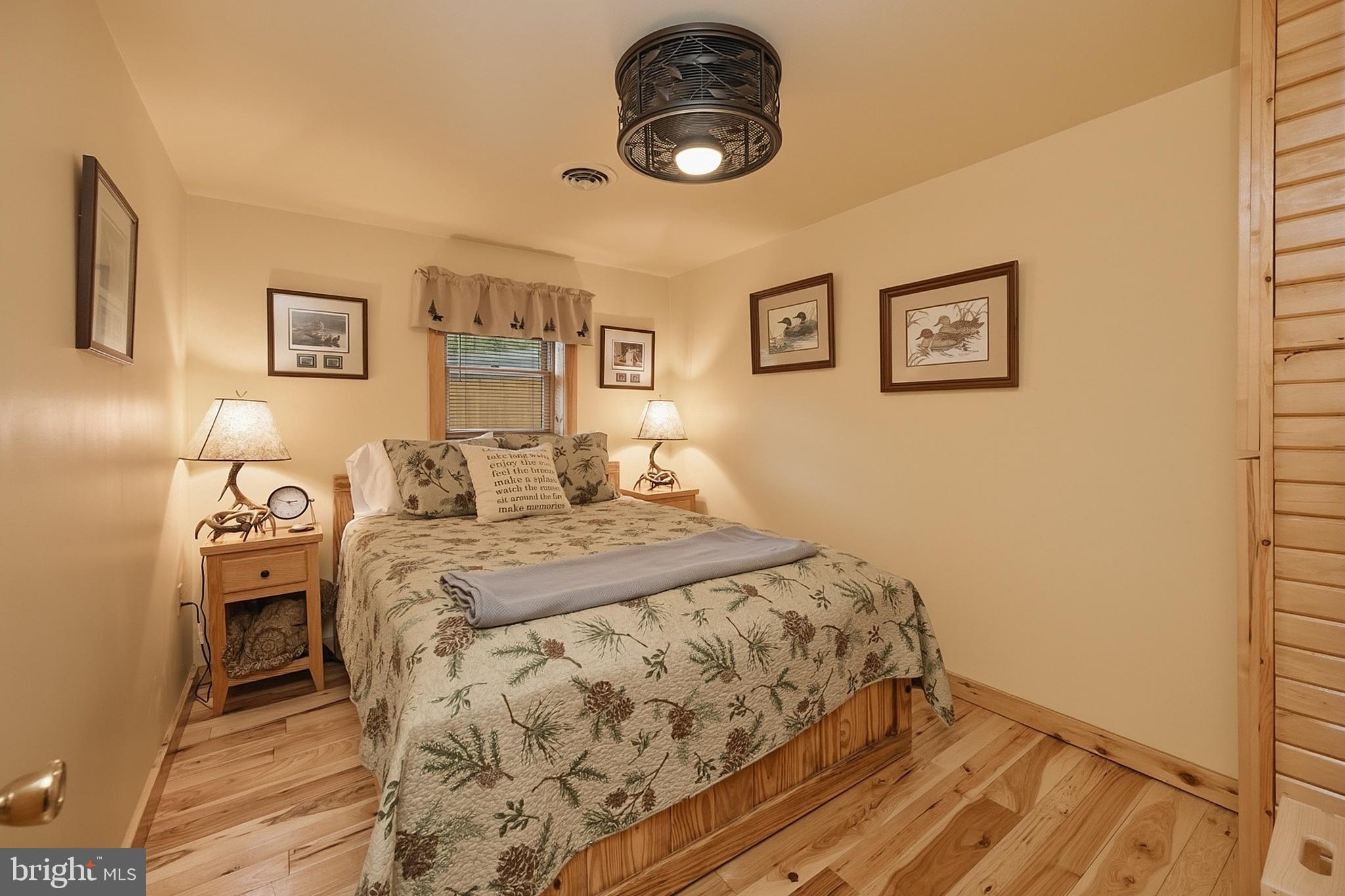 HARVEYS PENINSULA - Residential
