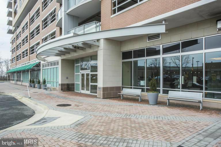 MIDTOWN BETHESDA NORTH - Residential Lease