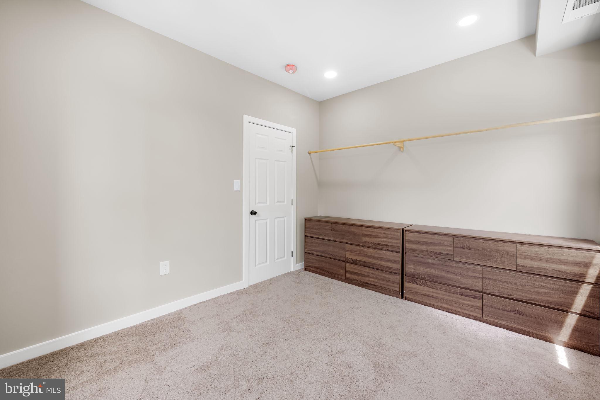 WAVERLY - Residential