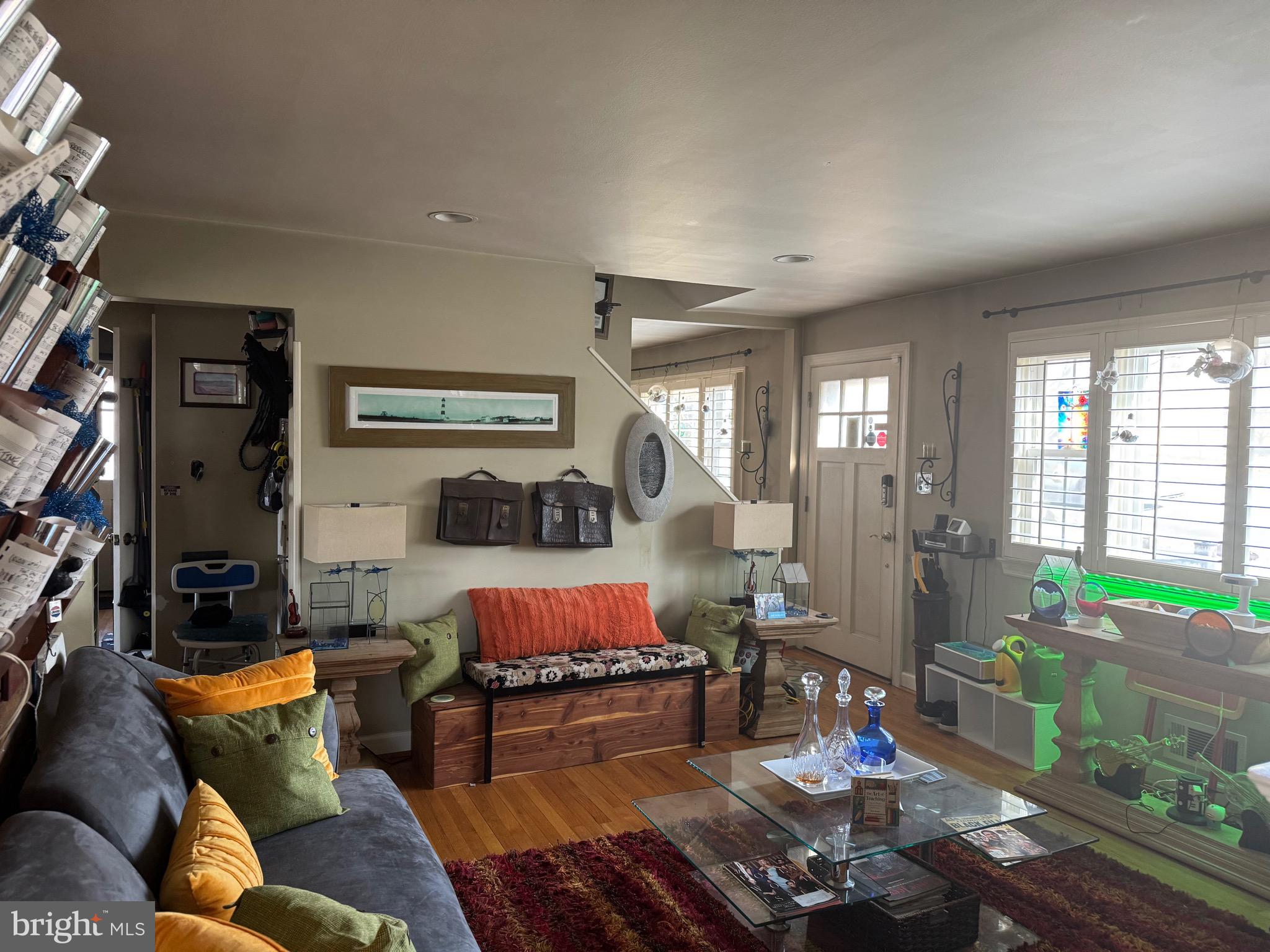 CHESTNUT HILLS - Residential