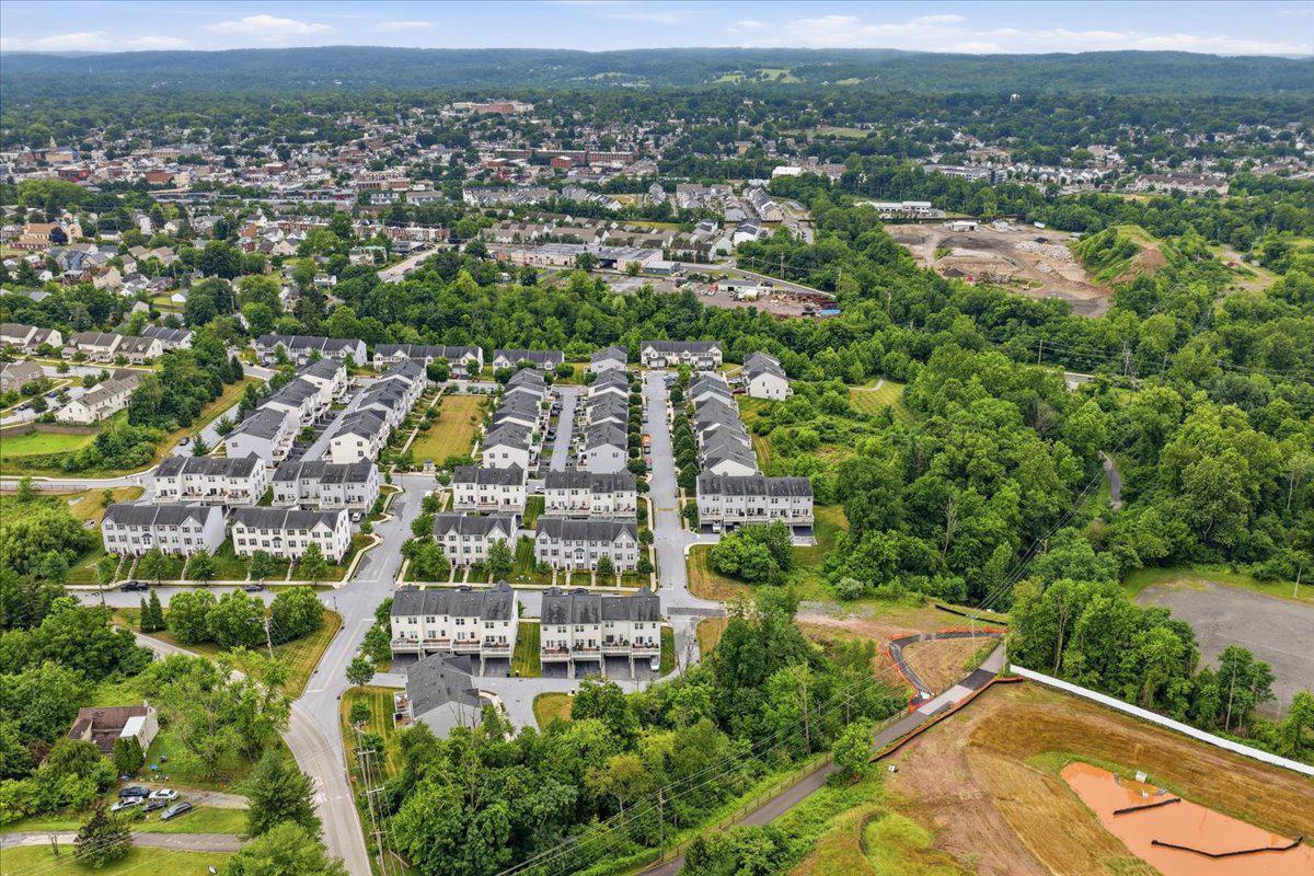 FILLMORE VILLAGE - Residential