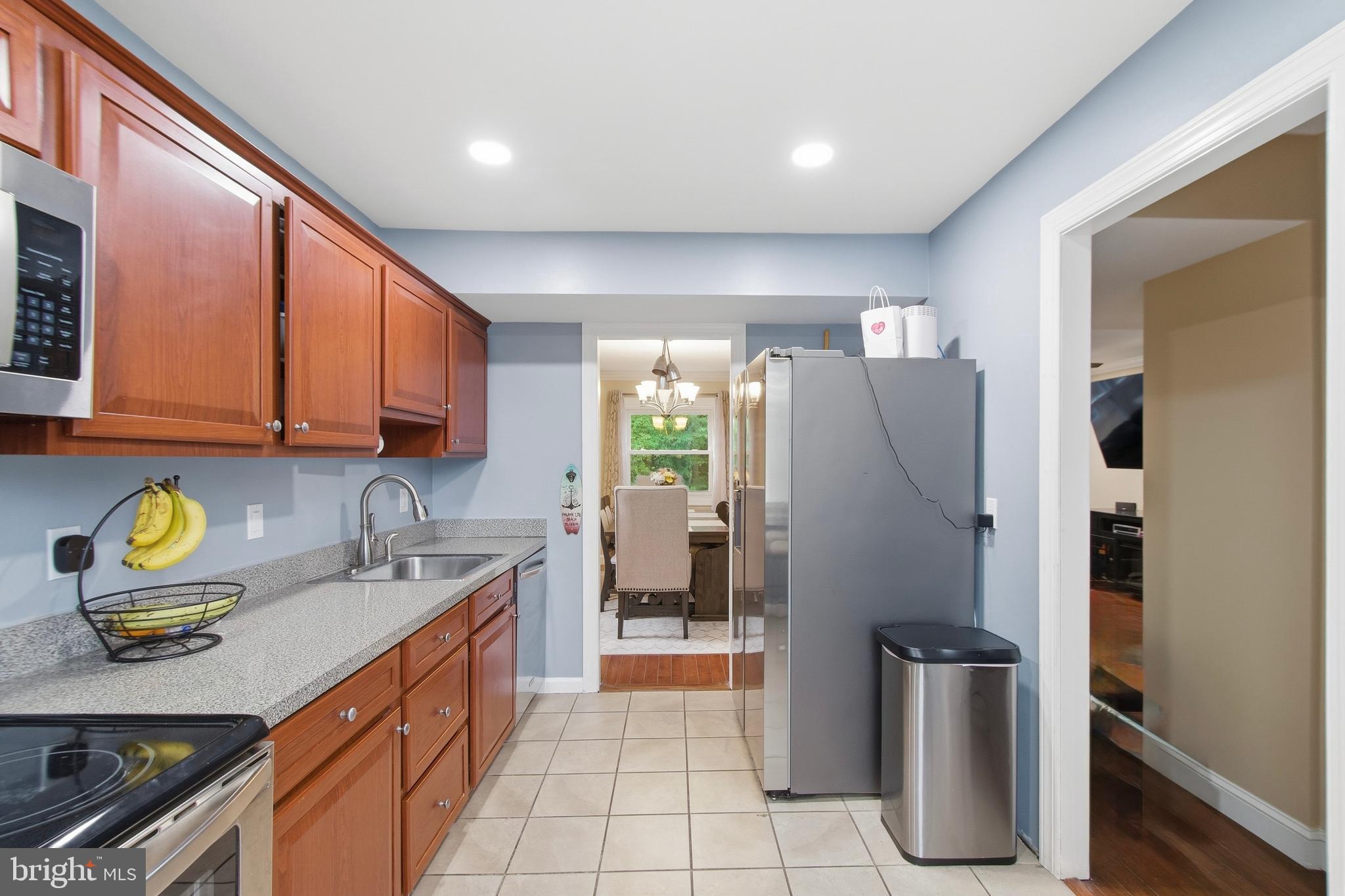 LAKE RIDGE - Residential