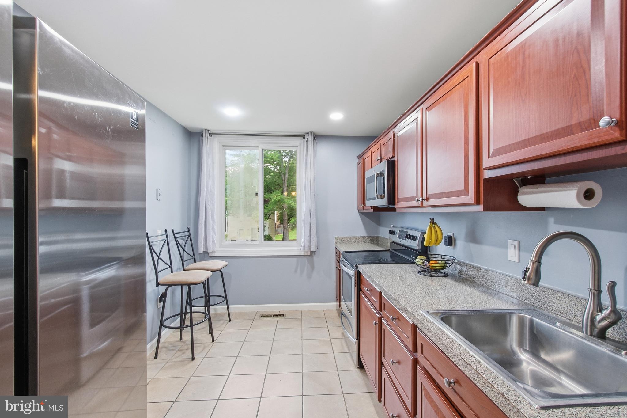 LAKE RIDGE - Residential