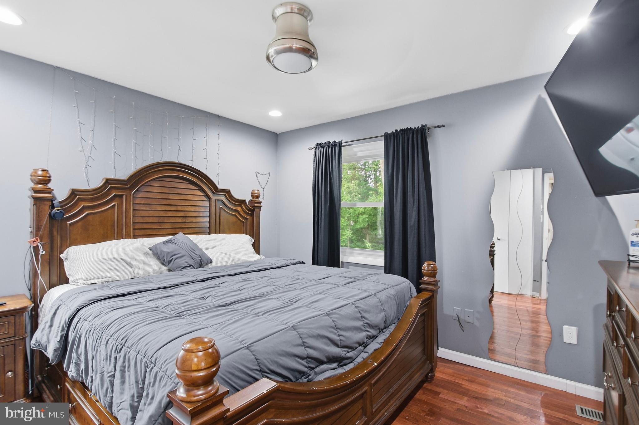 LAKE RIDGE - Residential