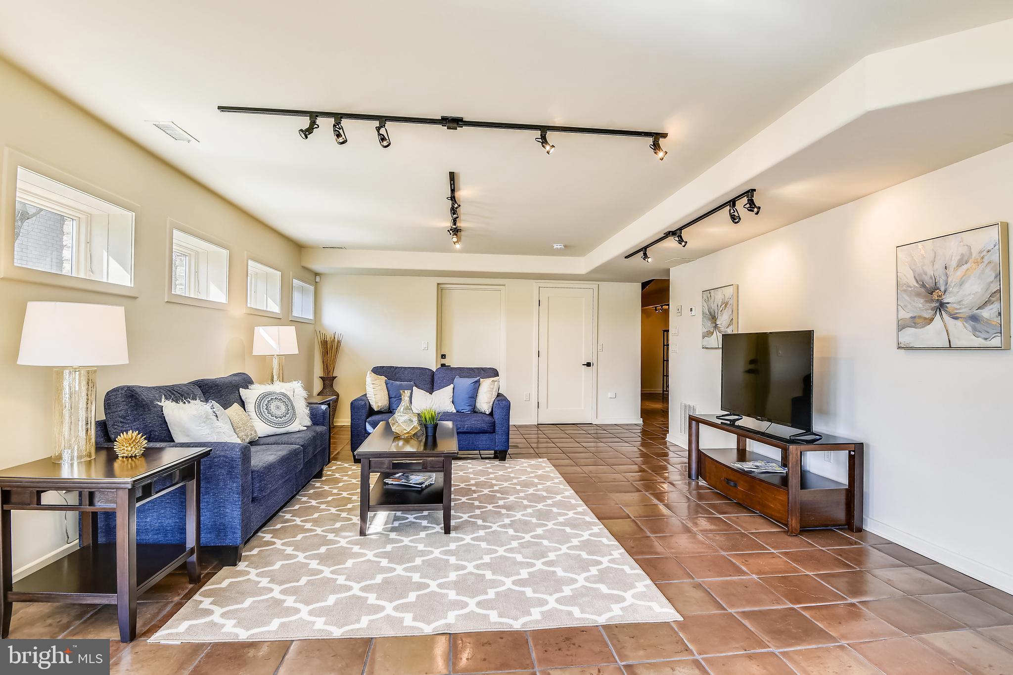 SOUTH RIVER LANDING - Residential