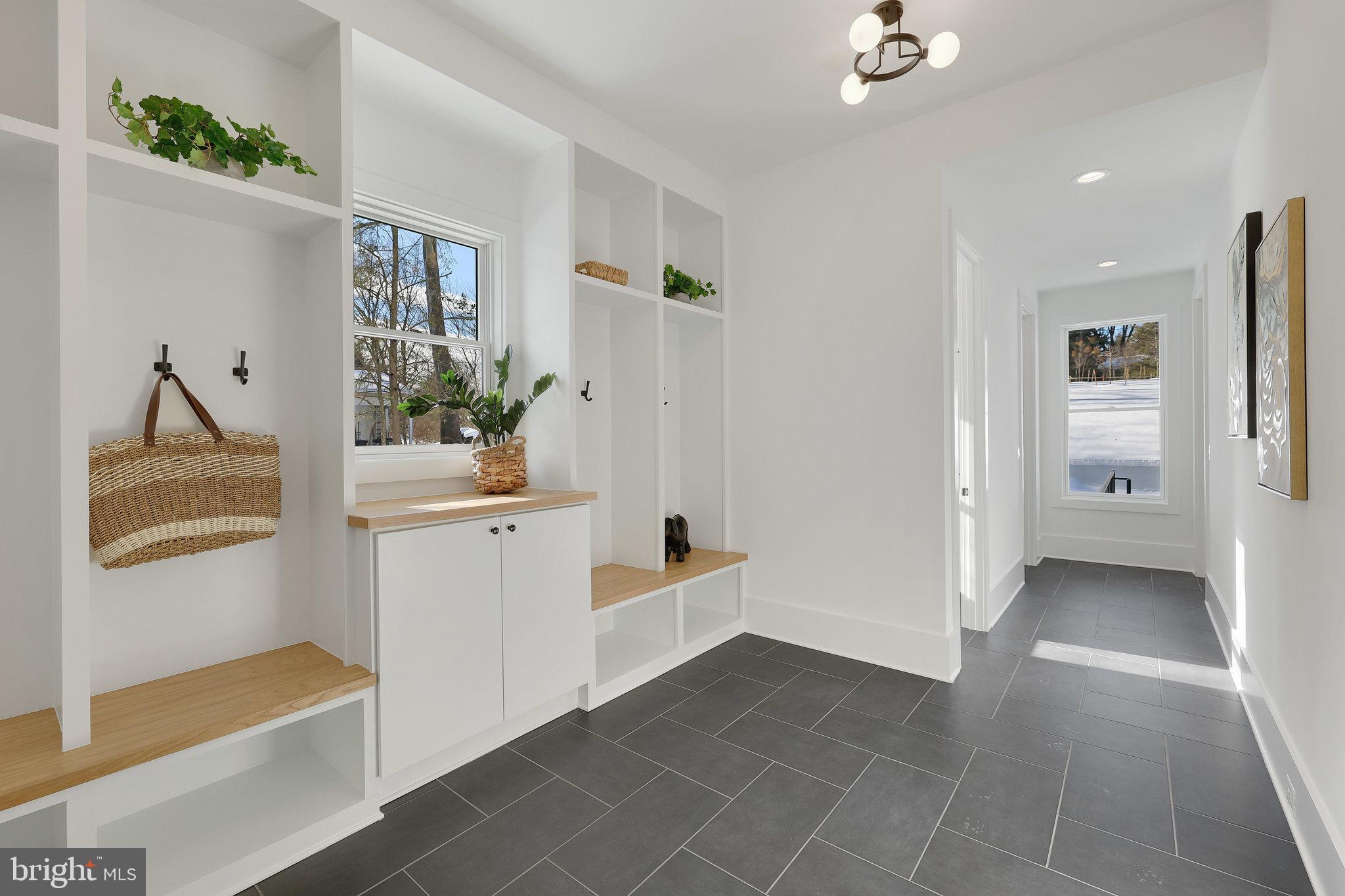 MANTUA - Residential