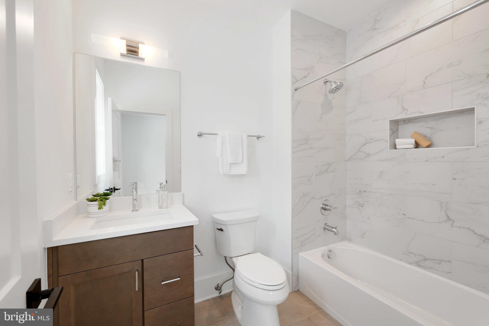 MANTUA - Residential