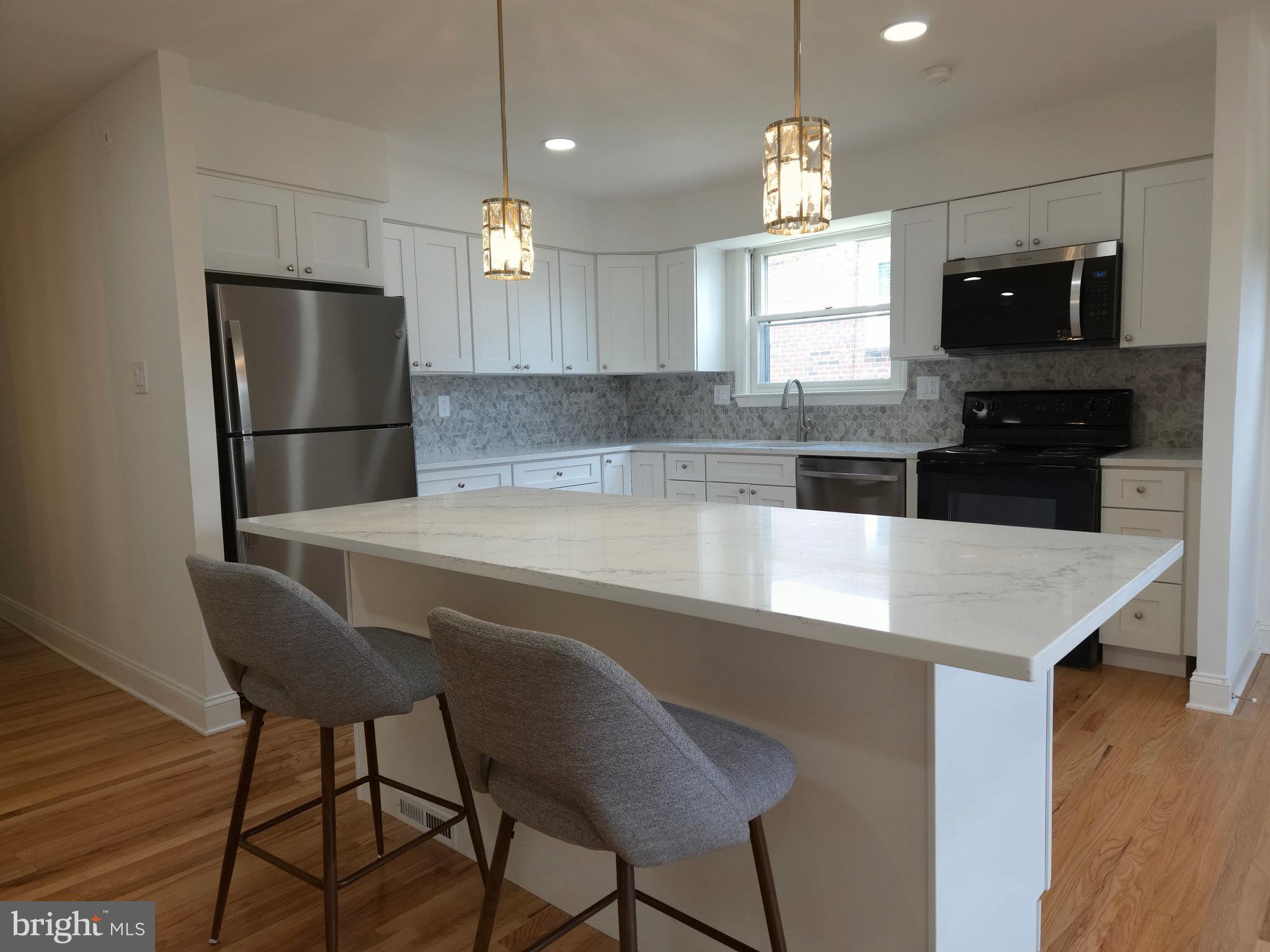 ROXBOROUGH - Residential