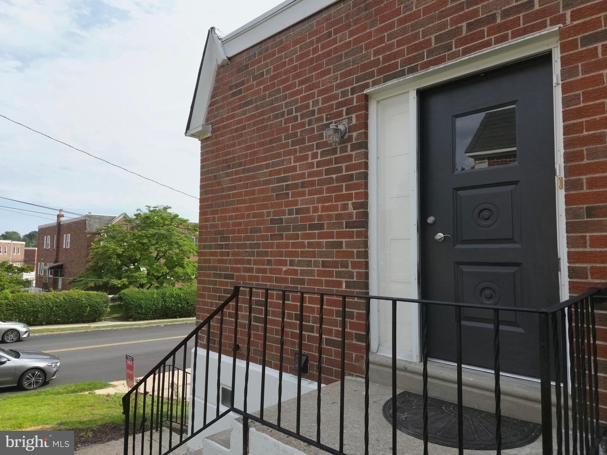 ROXBOROUGH - Residential
