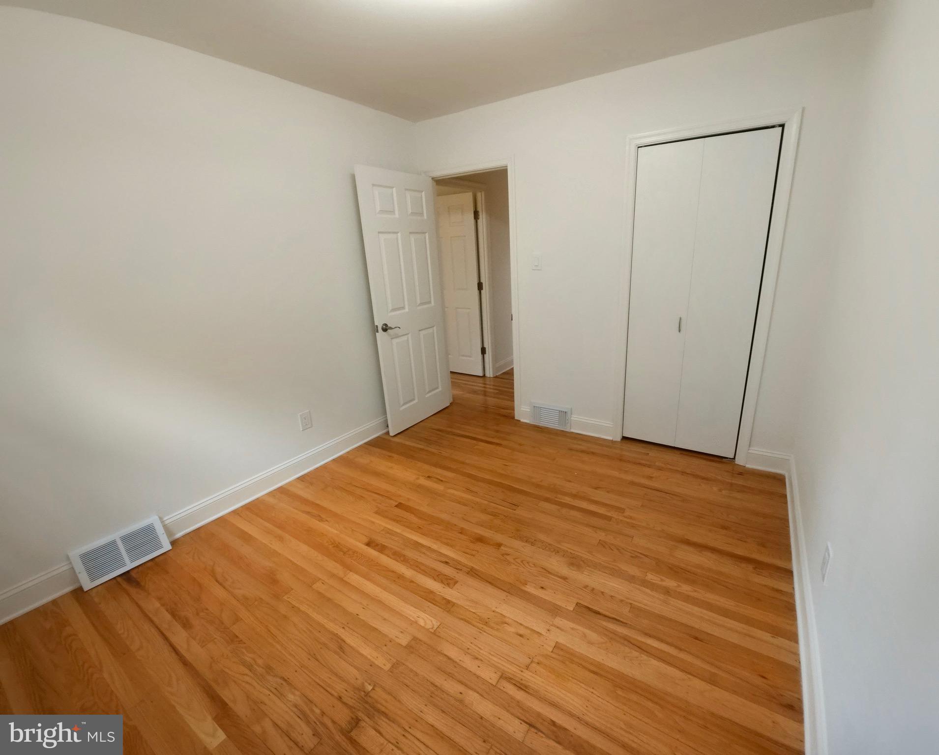 ROXBOROUGH - Residential