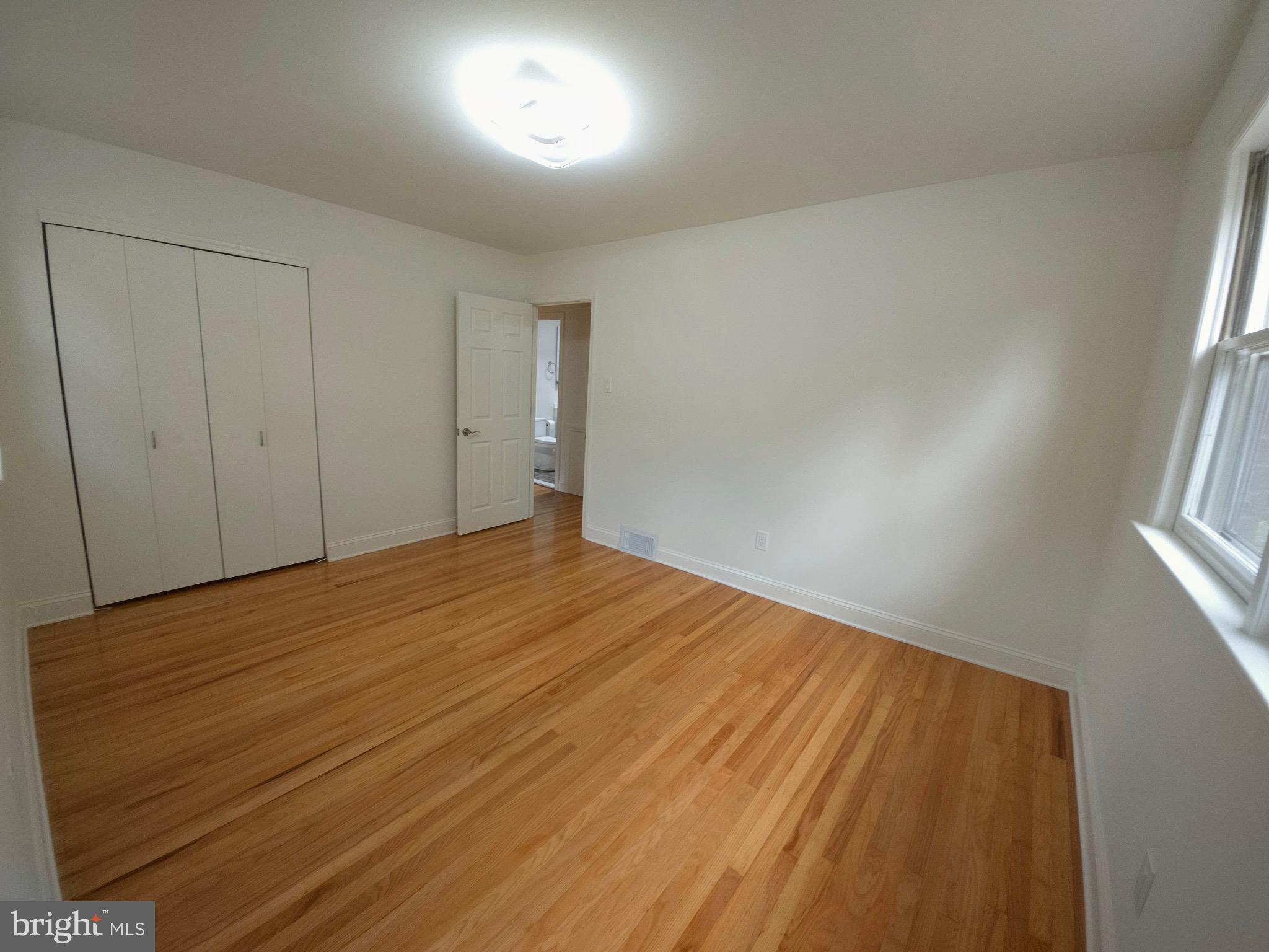 ROXBOROUGH - Residential