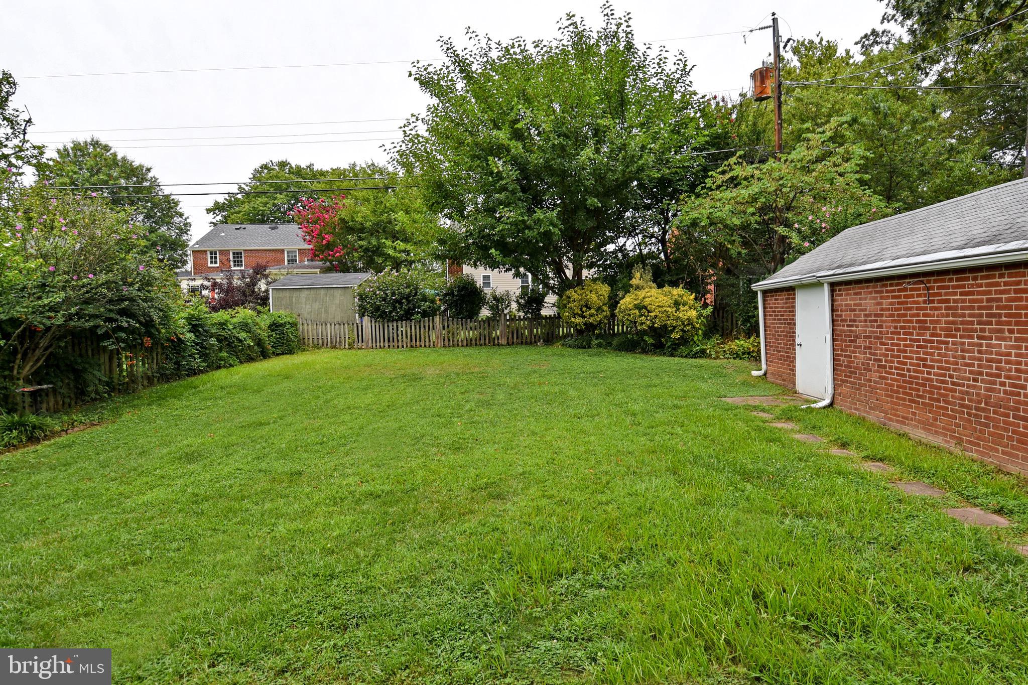 ARLINGTON FOREST - Residential Lease