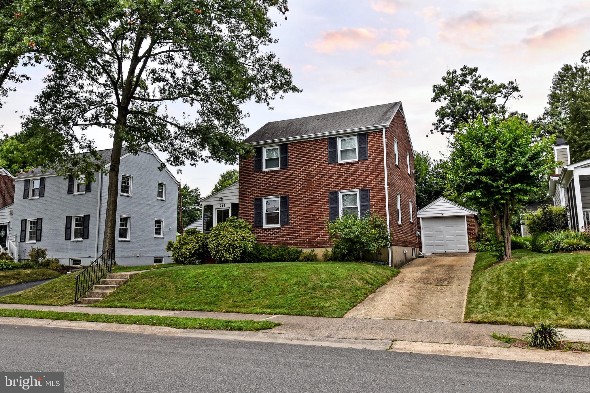 ARLINGTON FOREST - Residential Lease