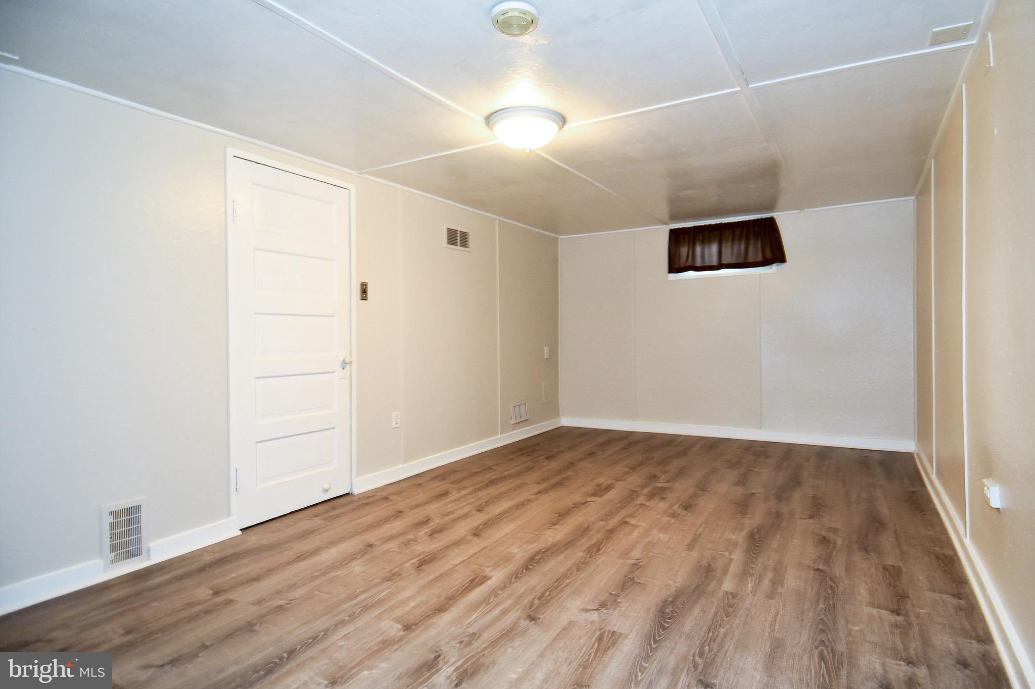 ARLINGTON FOREST - Residential Lease