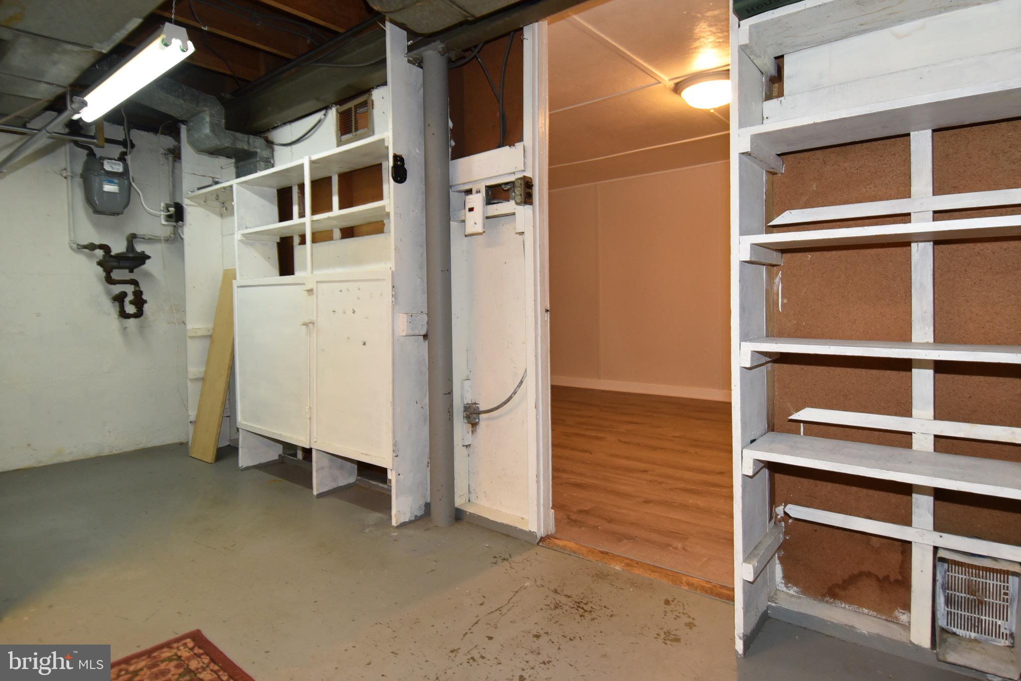 ARLINGTON FOREST - Residential Lease