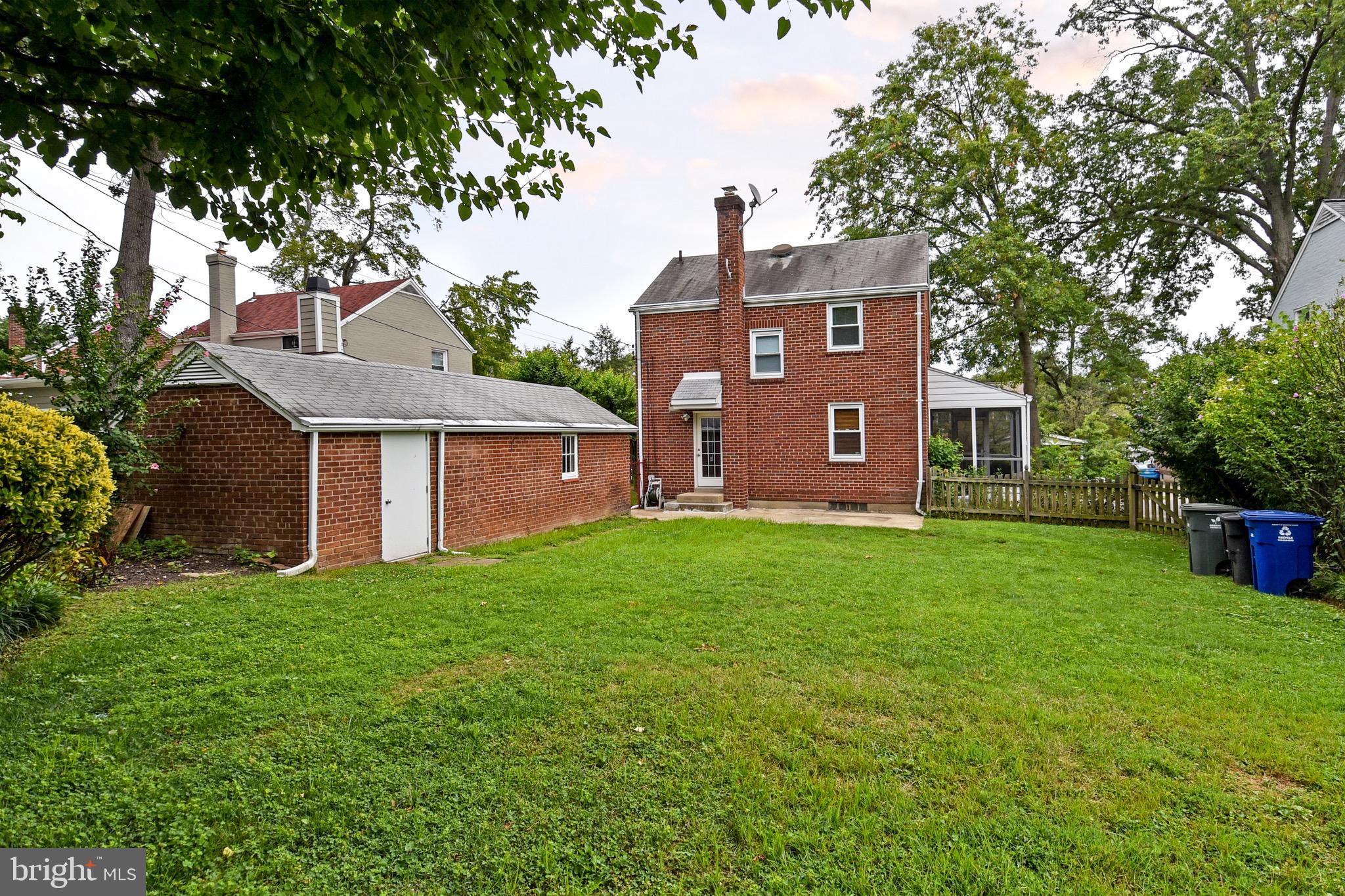 ARLINGTON FOREST - Residential Lease