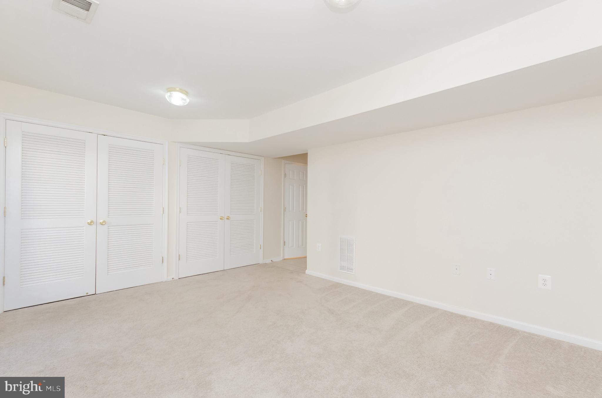 LEE'S RIDGE - Residential