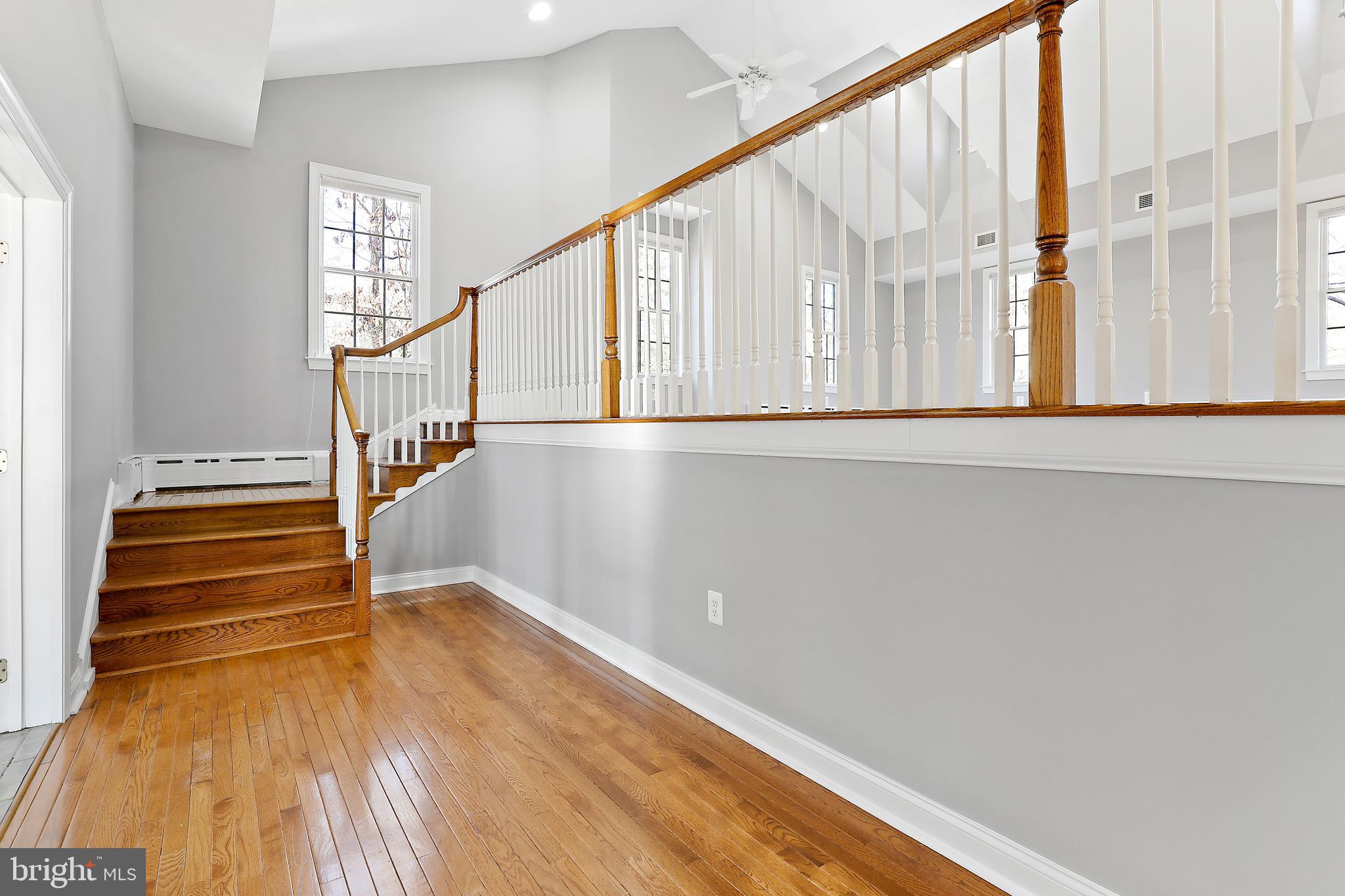 MIDSUMMER HILL - Residential