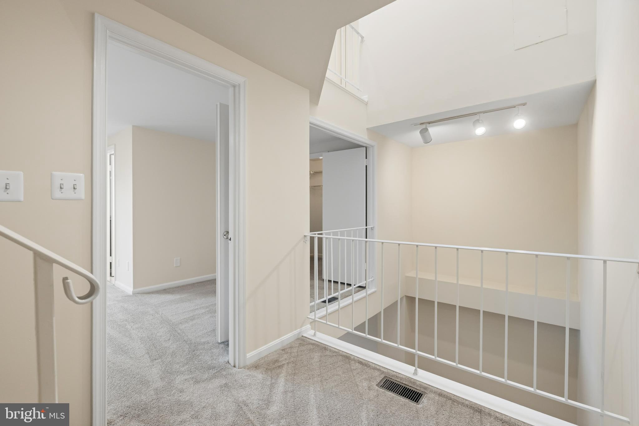 ROGERS FORGE - Residential