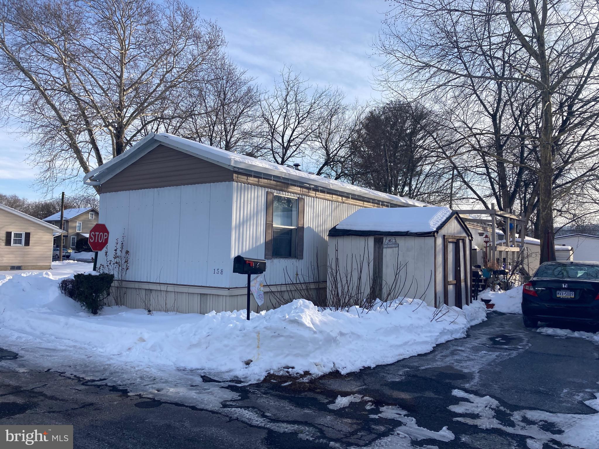Imagine yourself taking a stroll along Lisa Lake this spring. You can with this 1996 Skyline Homes single-wide! Only one owner. Newer roof. Newer propane furnace. Newer stainless steel propane stove and side-by-side refrigerator included. Newer Bosch frontloader washer and dryer and platforms/pedestals included. Close to Penn State Harrisburg and Harrisburg International Airport. What are you waiting for? This won’t be on the market long! Special manufactured home financing available.