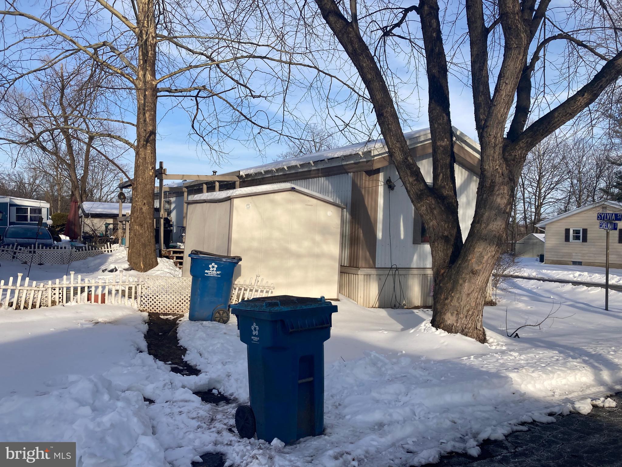 LISA LAKE MBH PARK - Residential