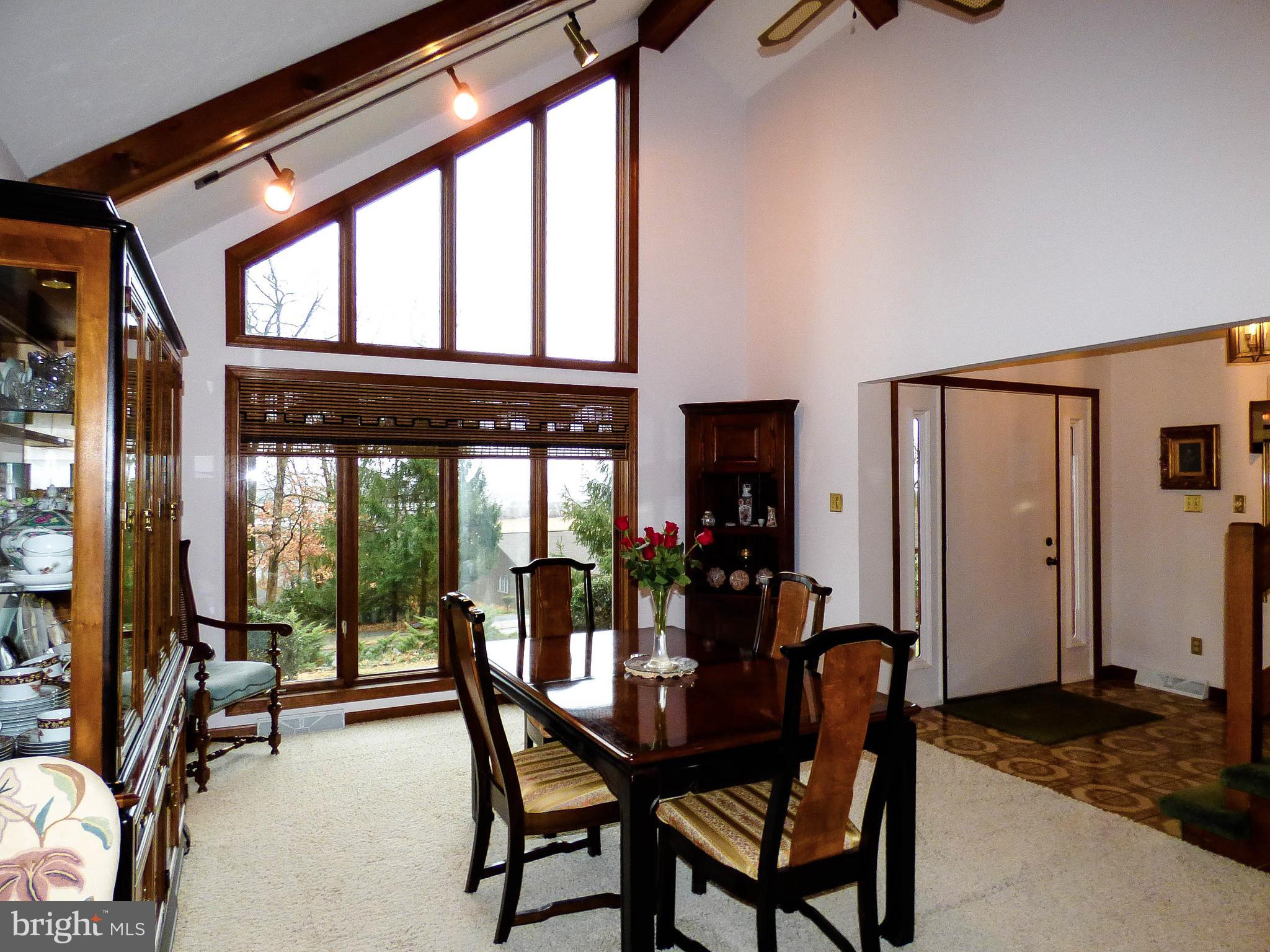SPRINGETTS OAKS - Residential