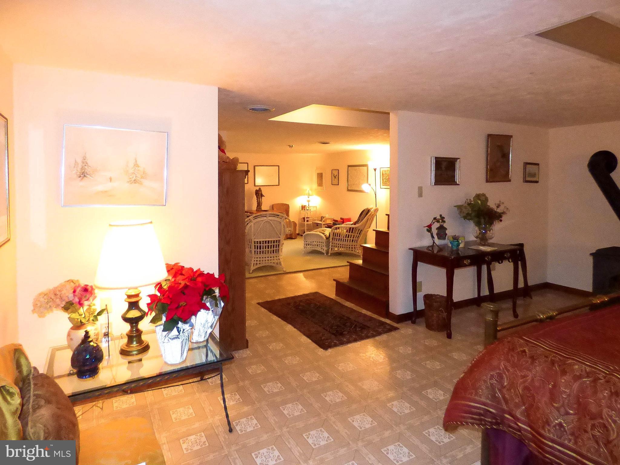 SPRINGETTS OAKS - Residential