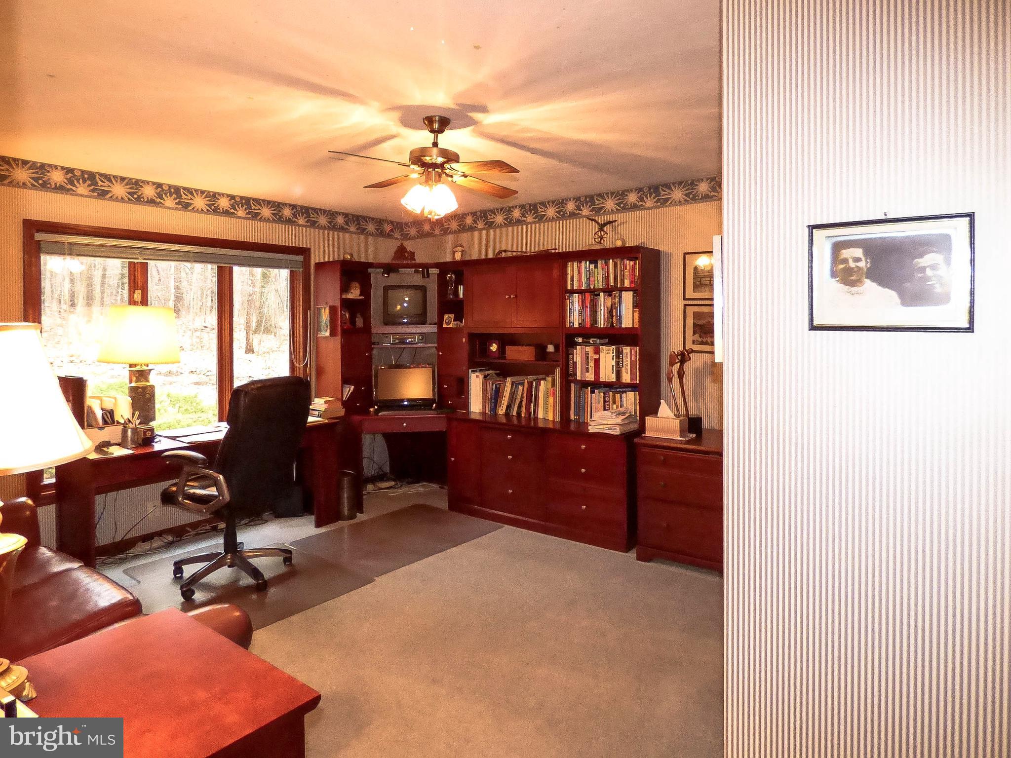 SPRINGETTS OAKS - Residential